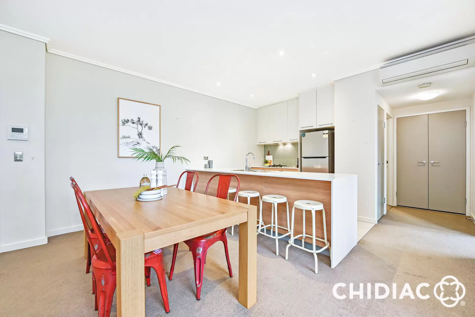 A109/6 Avenue Of Oceania, Newington Leased by Chidiac Realty - image 1