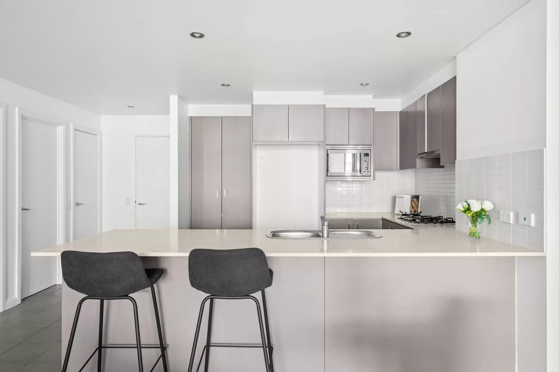 607/1 Stromboli Strait, Wentworth Point Sold by Chidiac Realty - image 1