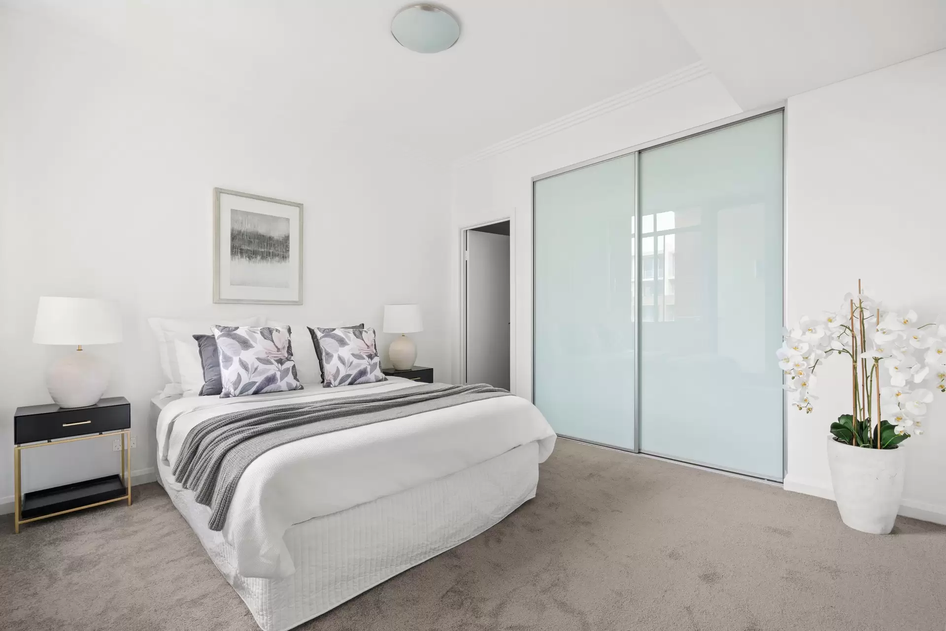 607/1 Stromboli Strait, Wentworth Point Sold by Chidiac Realty - image 1