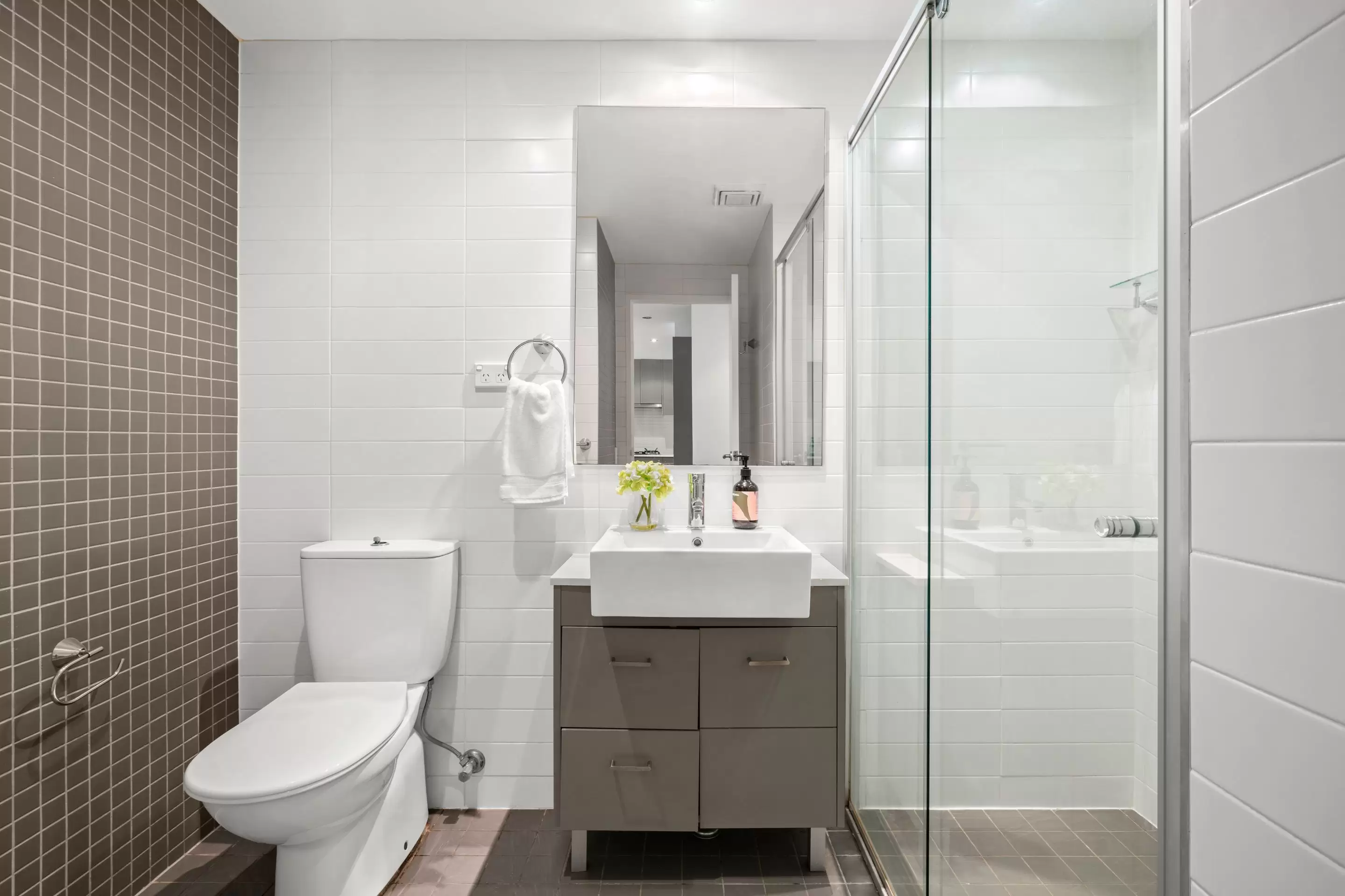 607/1 Stromboli Strait, Wentworth Point Sold by Chidiac Realty - image 9
