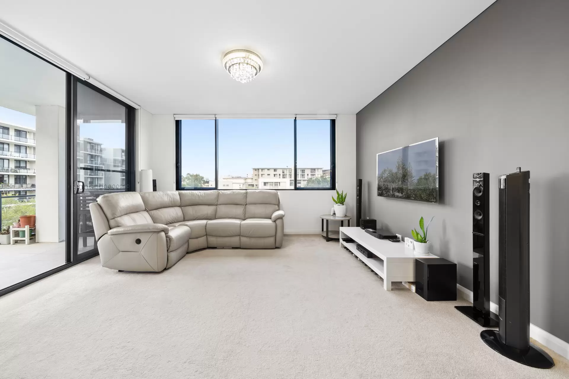 423/14 Baywater Drive, Wentworth Point Sold by Chidiac Realty - image 1