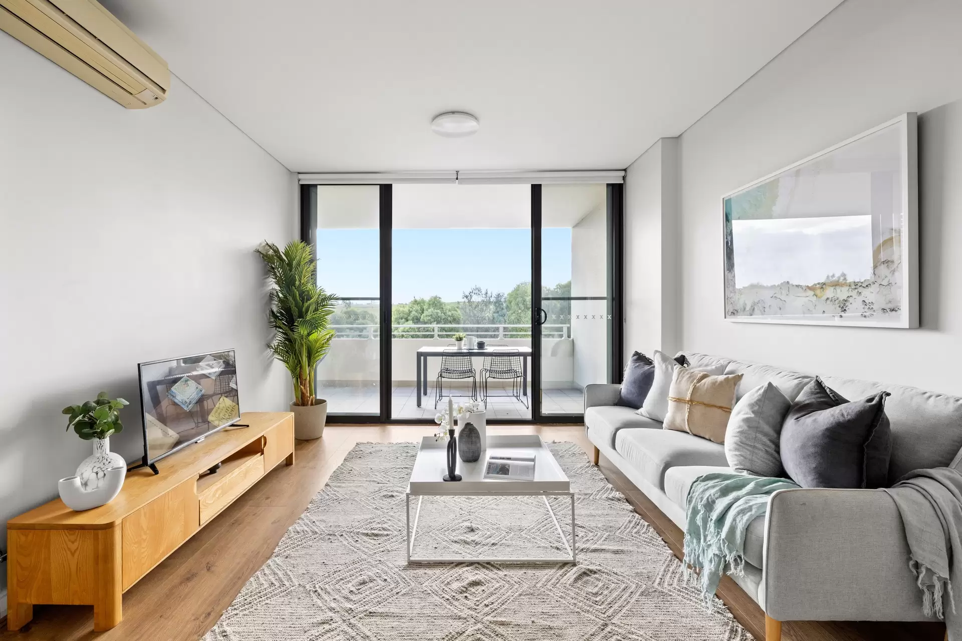 507/27 Hill Road, Wentworth Point Sold by Chidiac Realty - image 1