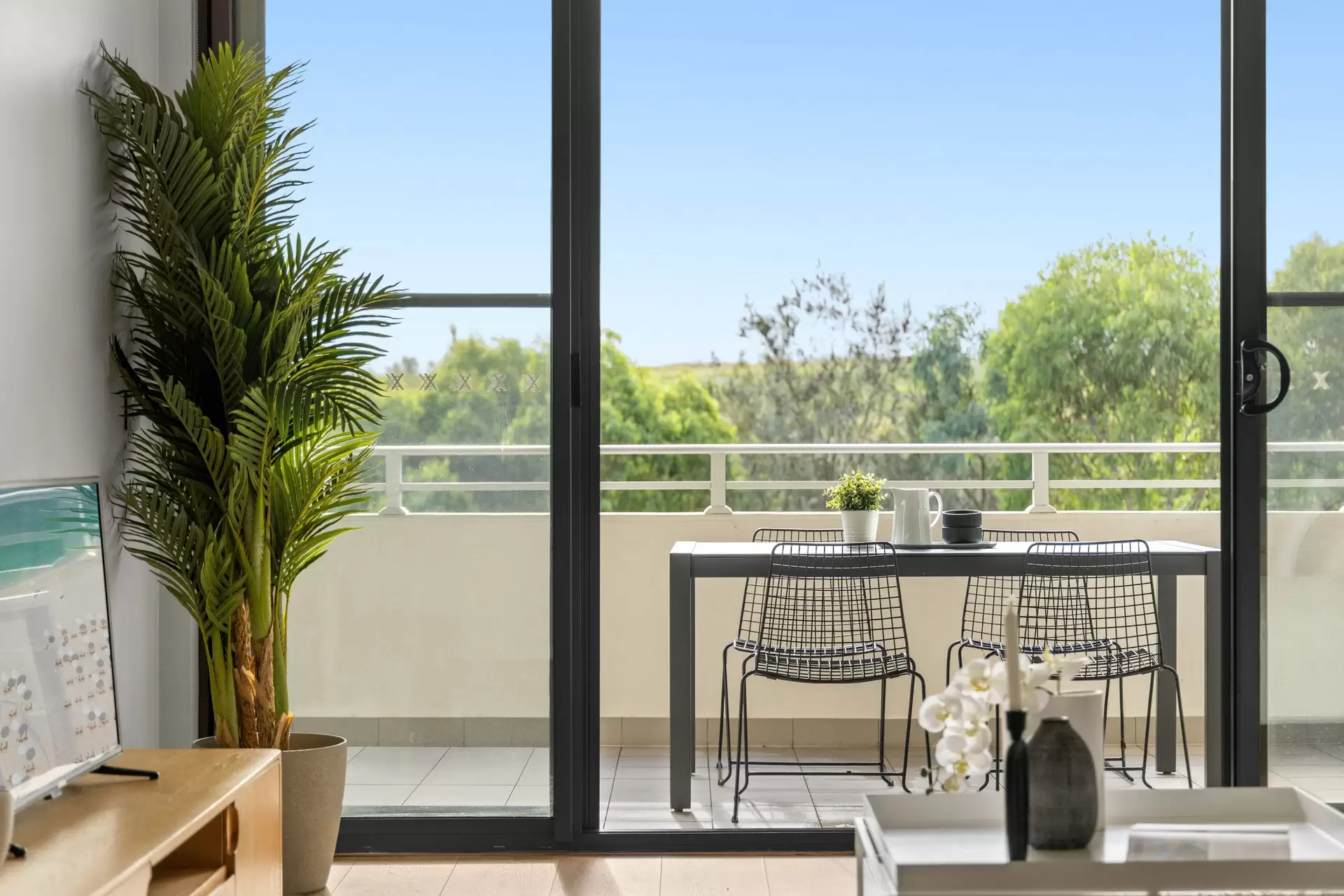 507/27 Hill Road, Wentworth Point Sold by Chidiac Realty - image 1