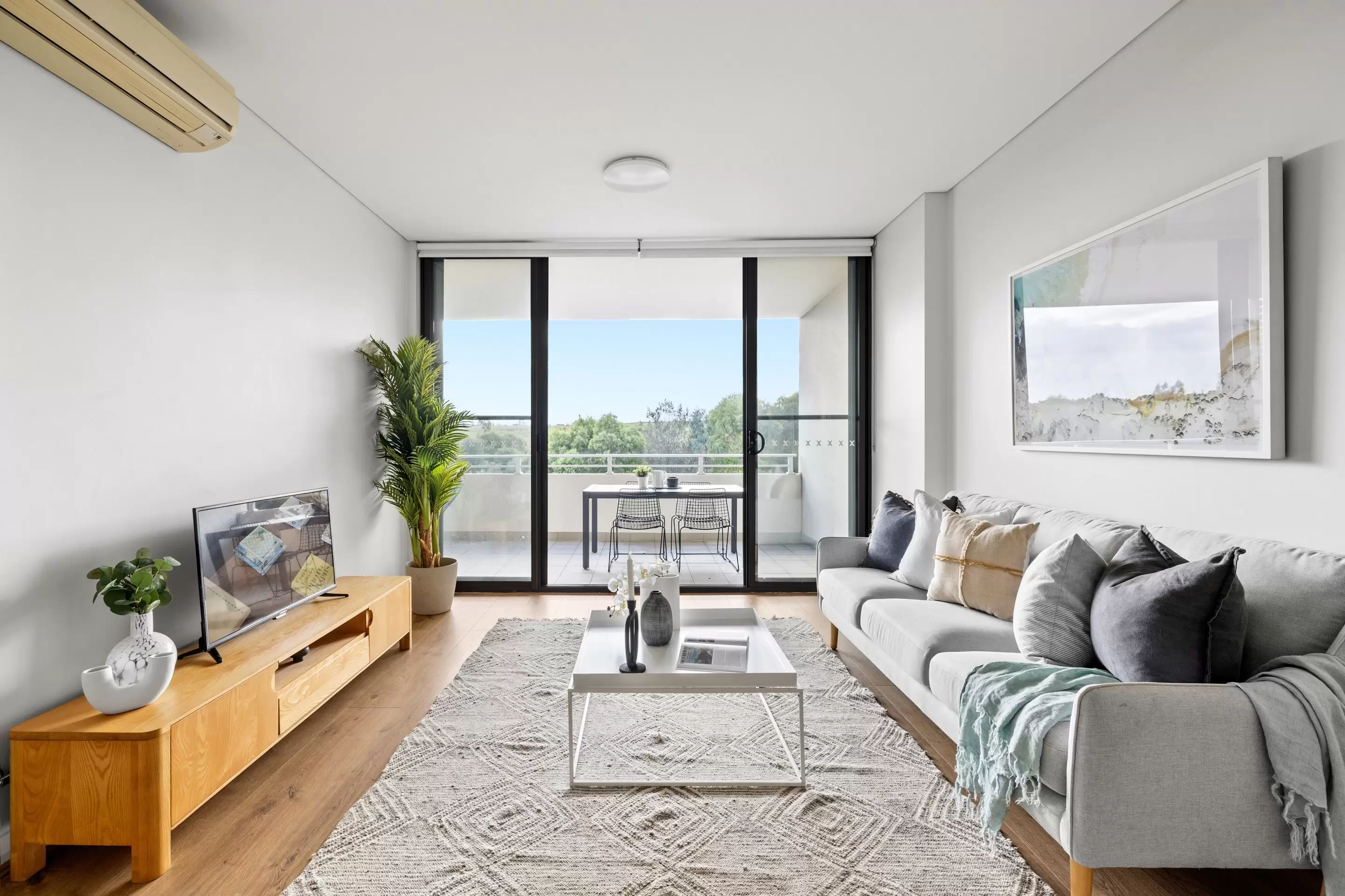 507/27 Hill Road, Wentworth Point Sold by Chidiac Realty - image 1