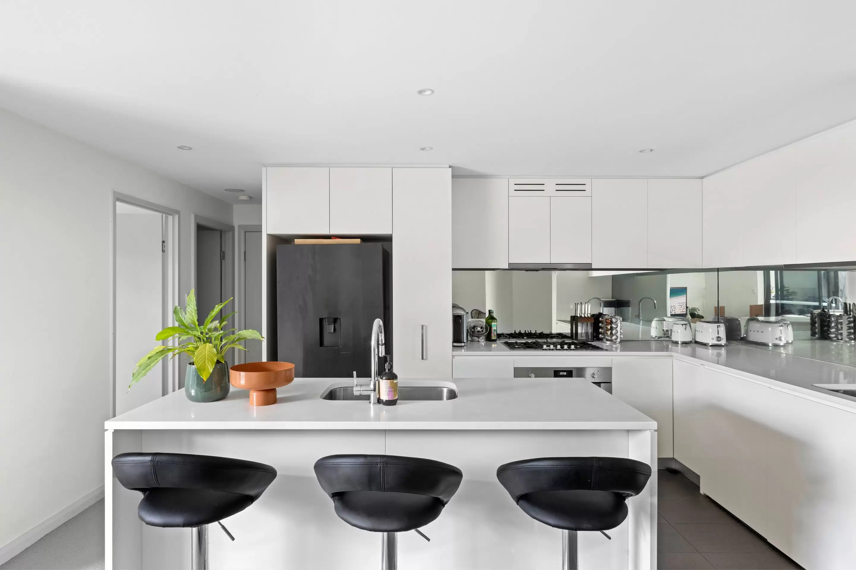 711/1 Park Street North, Wentworth Point Sold by Chidiac Realty - image 6