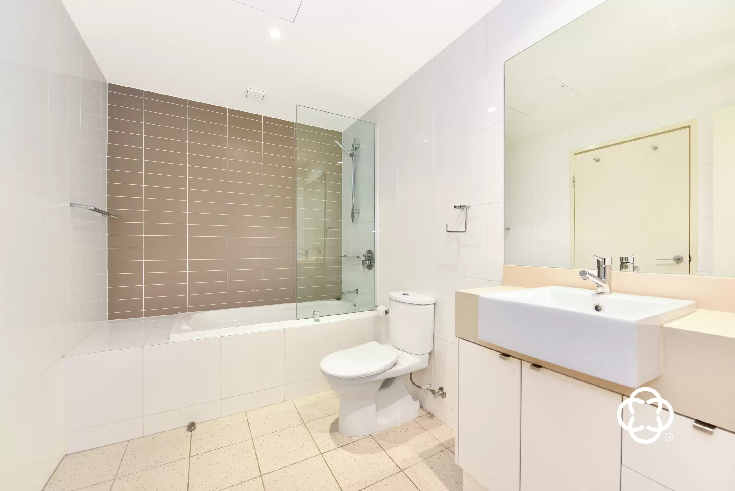 687/4 The Crescent, Wentworth Point Leased by Chidiac Realty - image 6