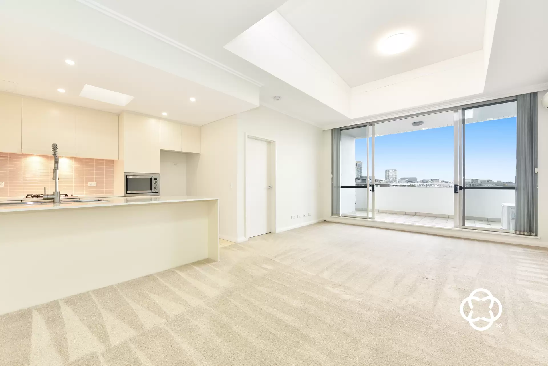 889/33 Hill Road, Wentworth Point Leased by Chidiac Realty - image 1