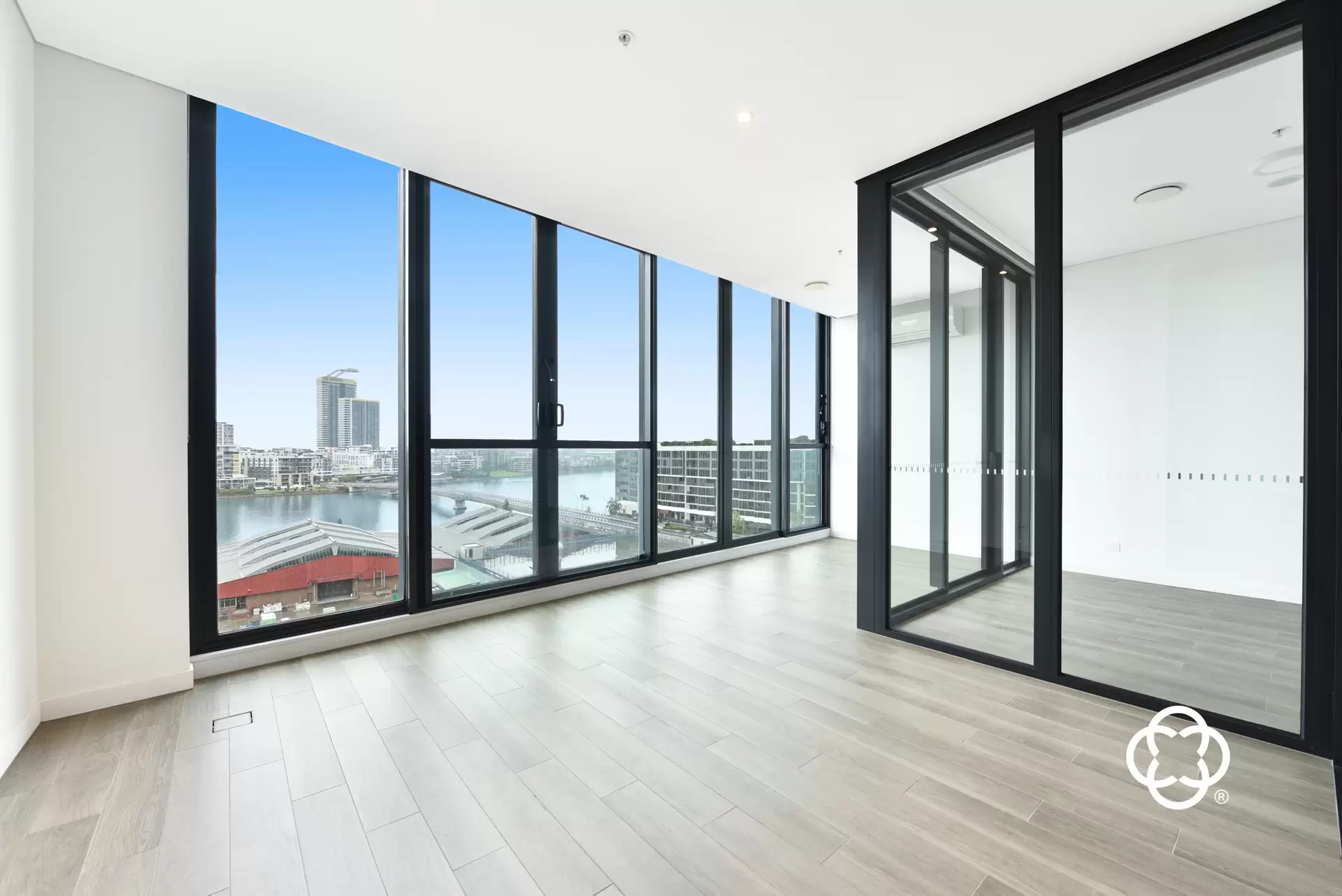 902/13 Wentworth Place, Wentworth Point Leased by Chidiac Realty - image 1