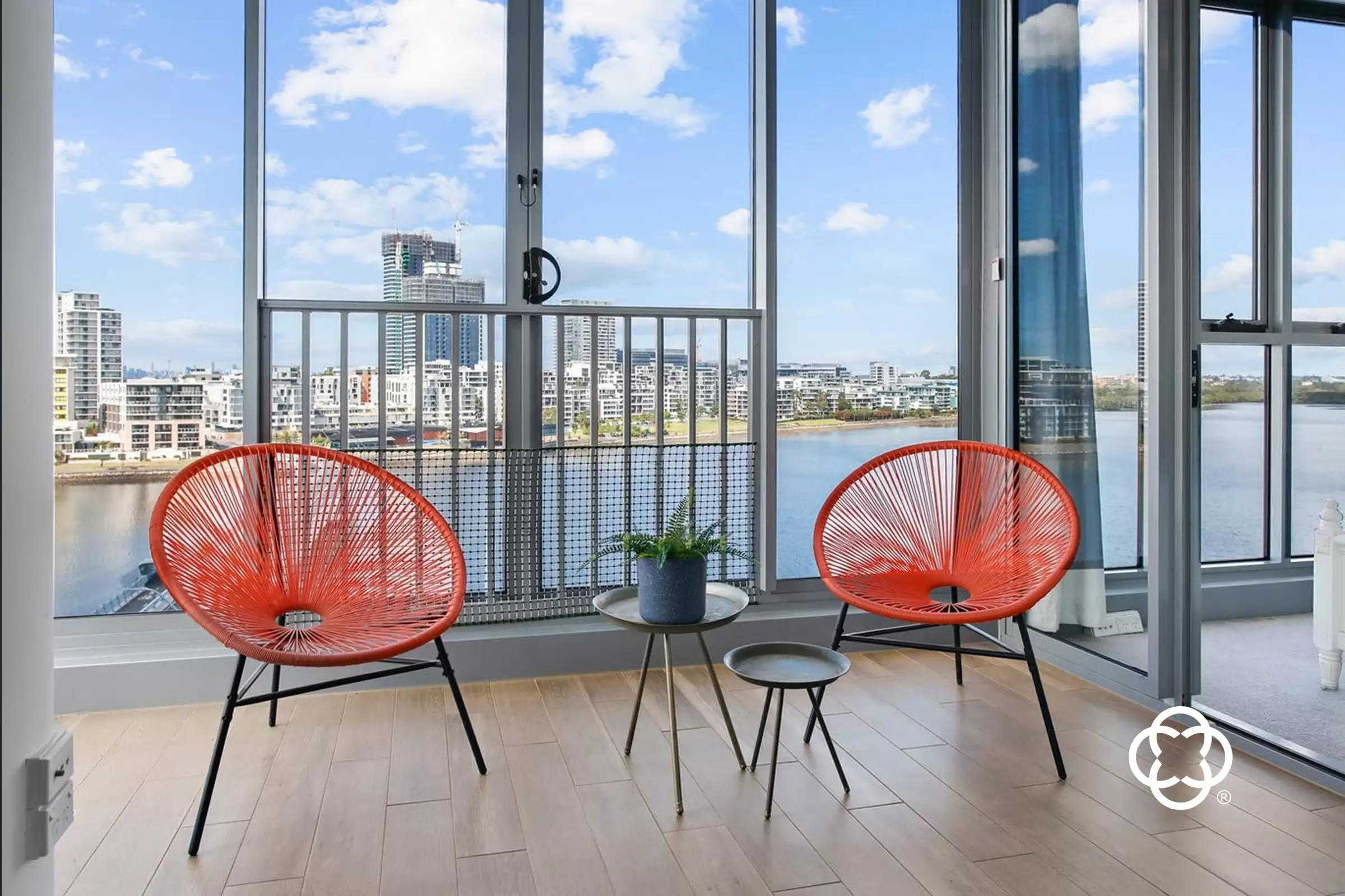 907/3 Foreshore Place, Wentworth Point Leased by Chidiac Realty - image 2