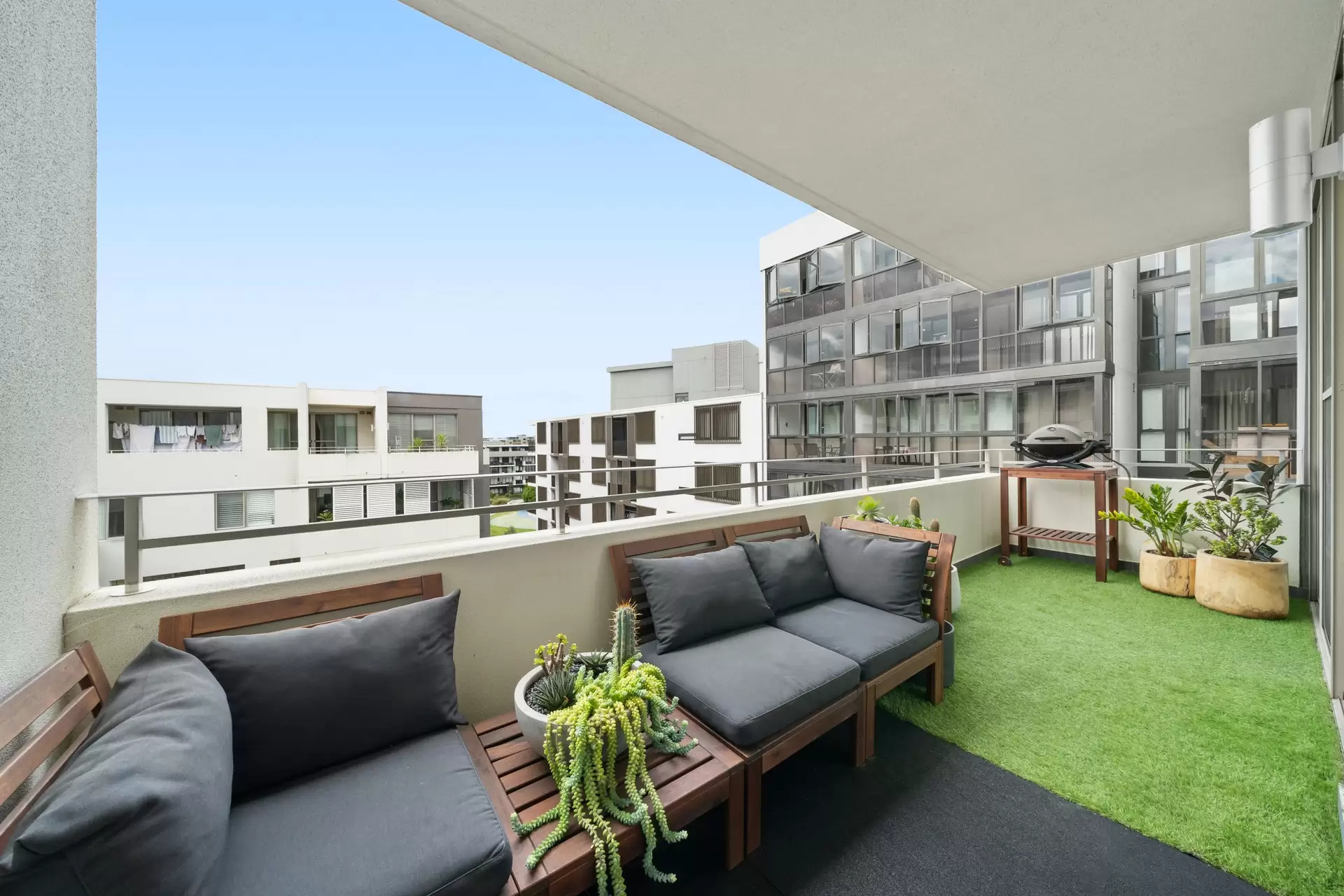 703/19 Hill Road, Wentworth Point Sold by Chidiac Realty - image 1