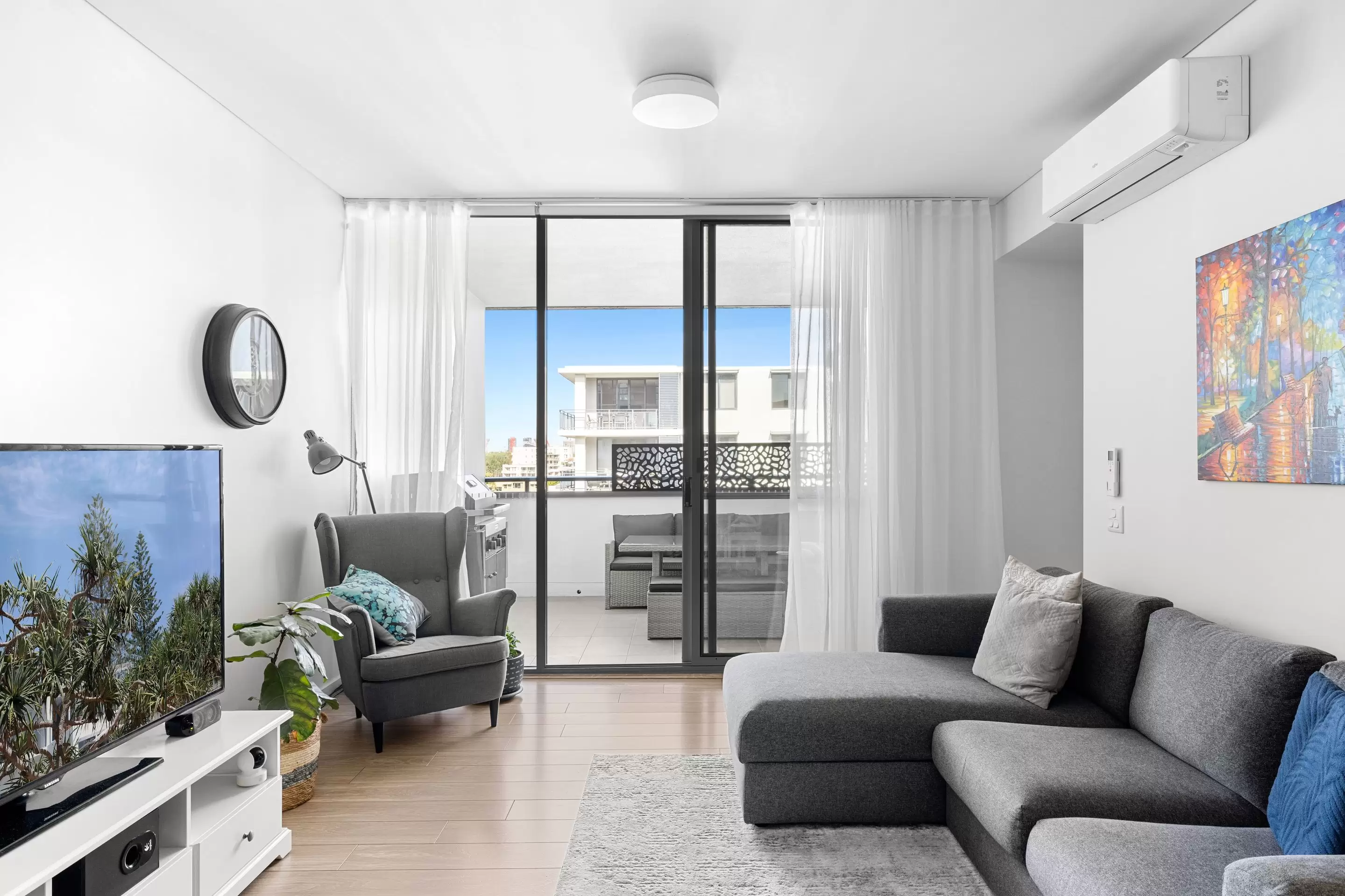 707/15 Baywater Drive, Wentworth Point Sold by Chidiac Realty - image 5