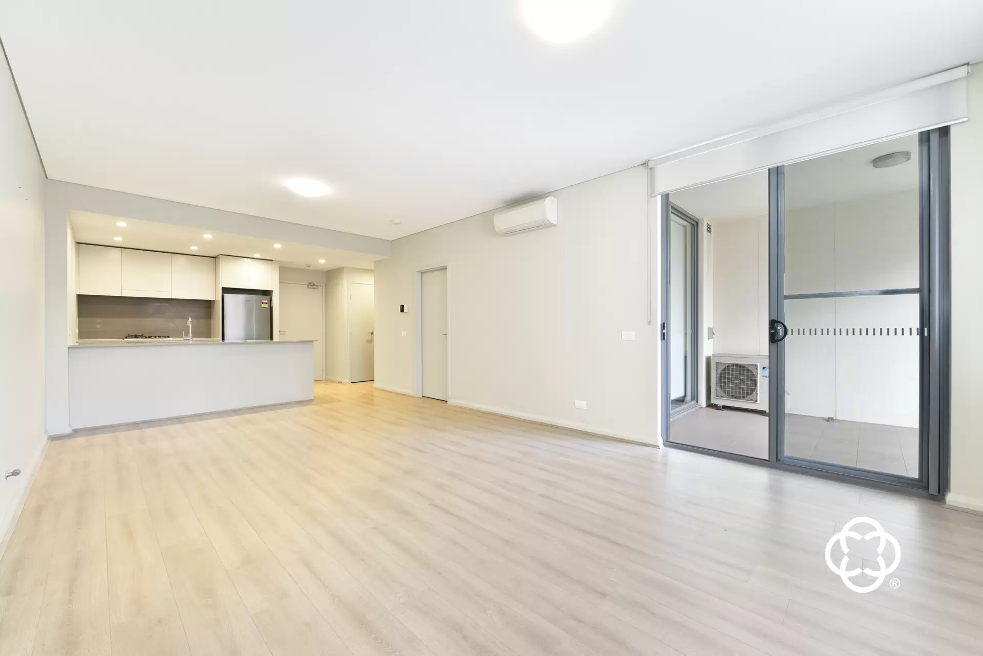202/8 Marine Parade, Wentworth Point Leased by Chidiac Realty - image 1