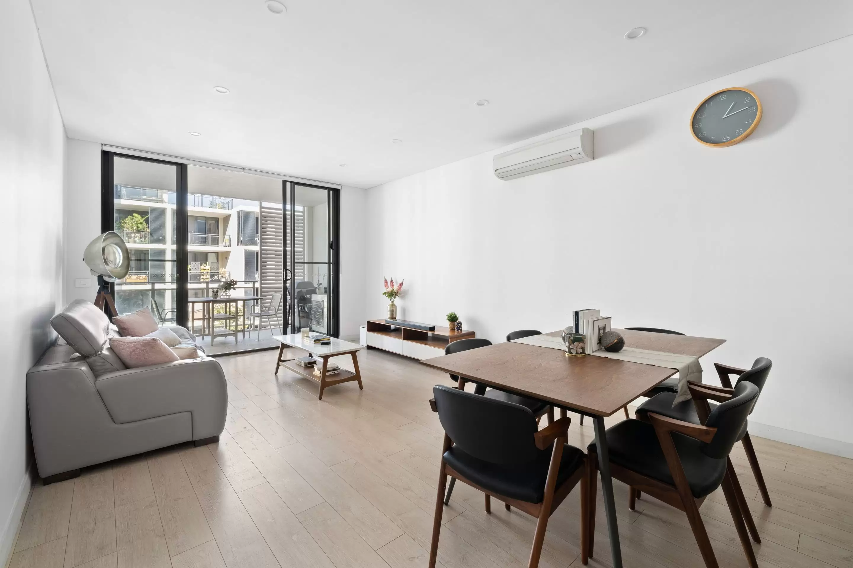 427/45 Amalfi Drive, Wentworth Point Sold by Chidiac Realty - image 6