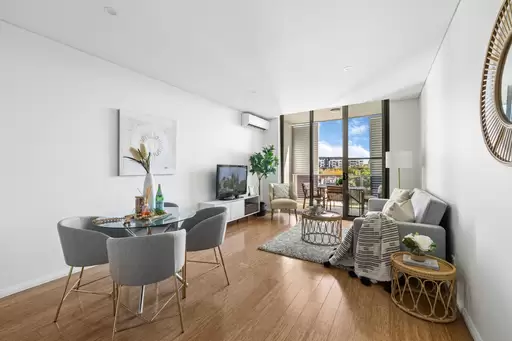 42/33 Euston Road, Alexandria Sold by Chidiac Realty