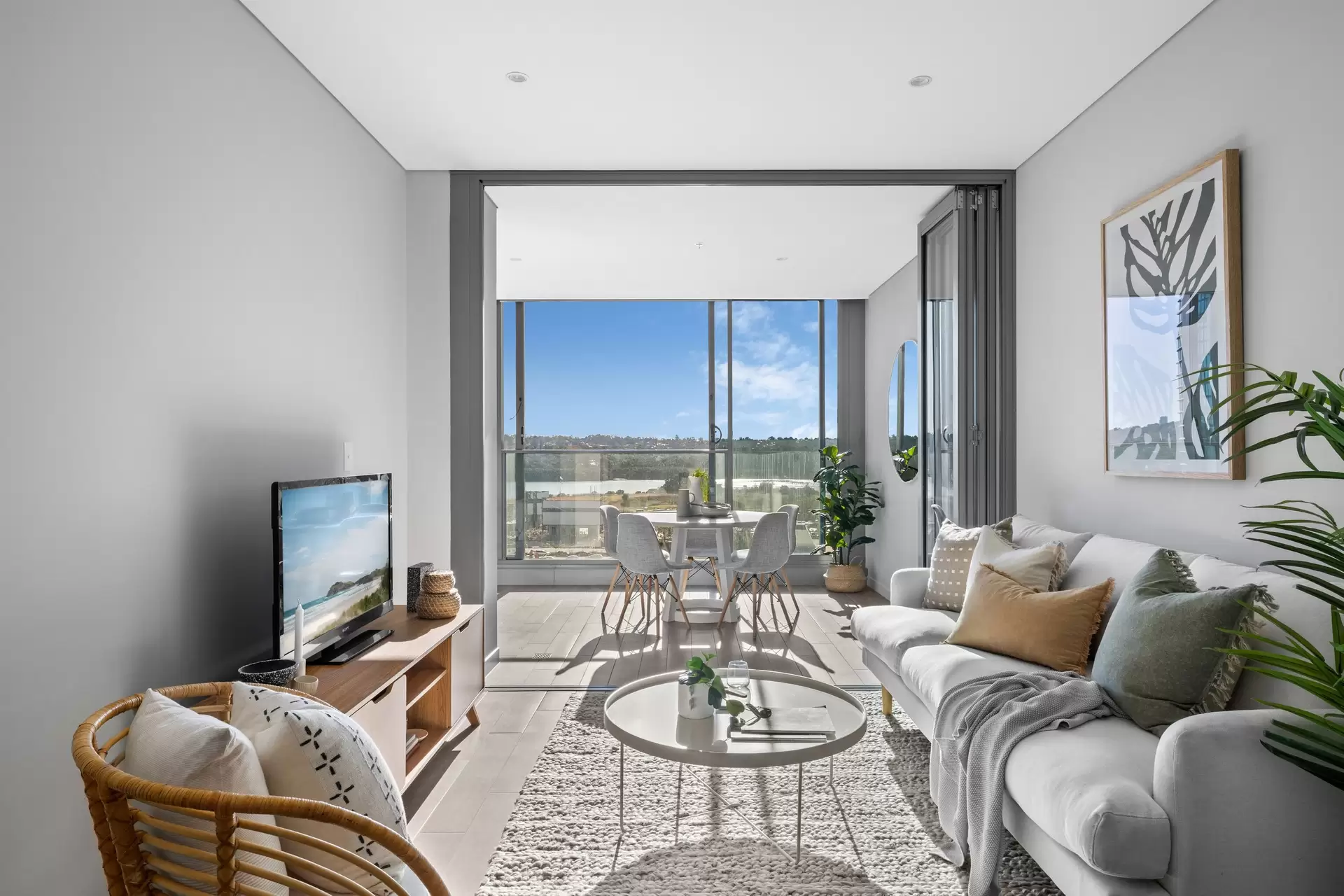 906/26 Footbridge Boulevard, Wentworth Point Sold by Chidiac Realty - image 1