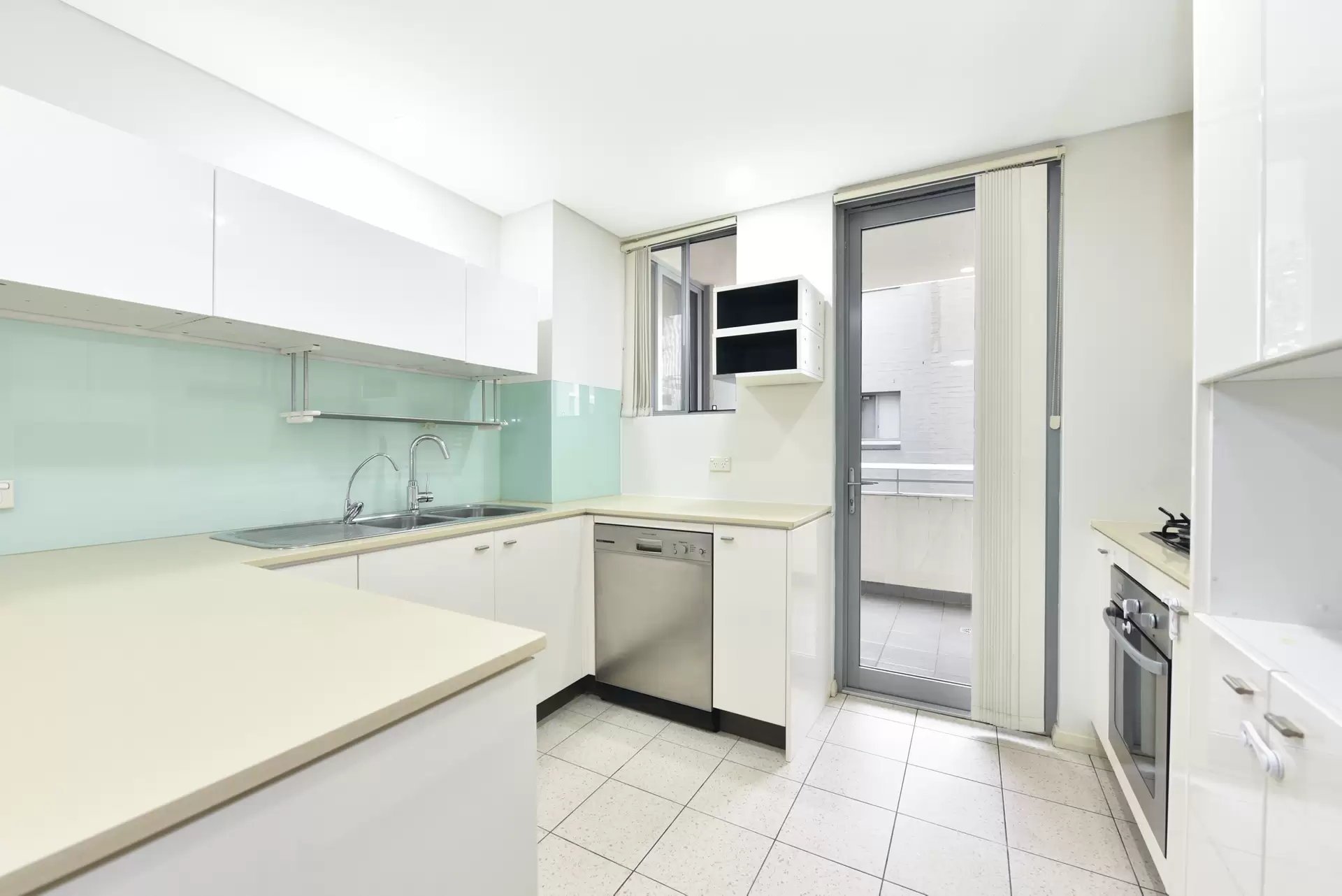 210/3 Stromboli Strait, Wentworth Point Leased by Chidiac Realty - image 1