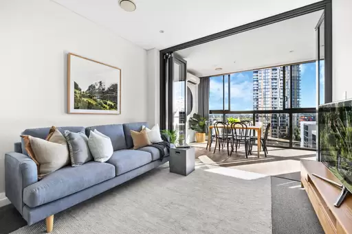 805/4 Waterways Street, Wentworth Point Sold by Chidiac Realty