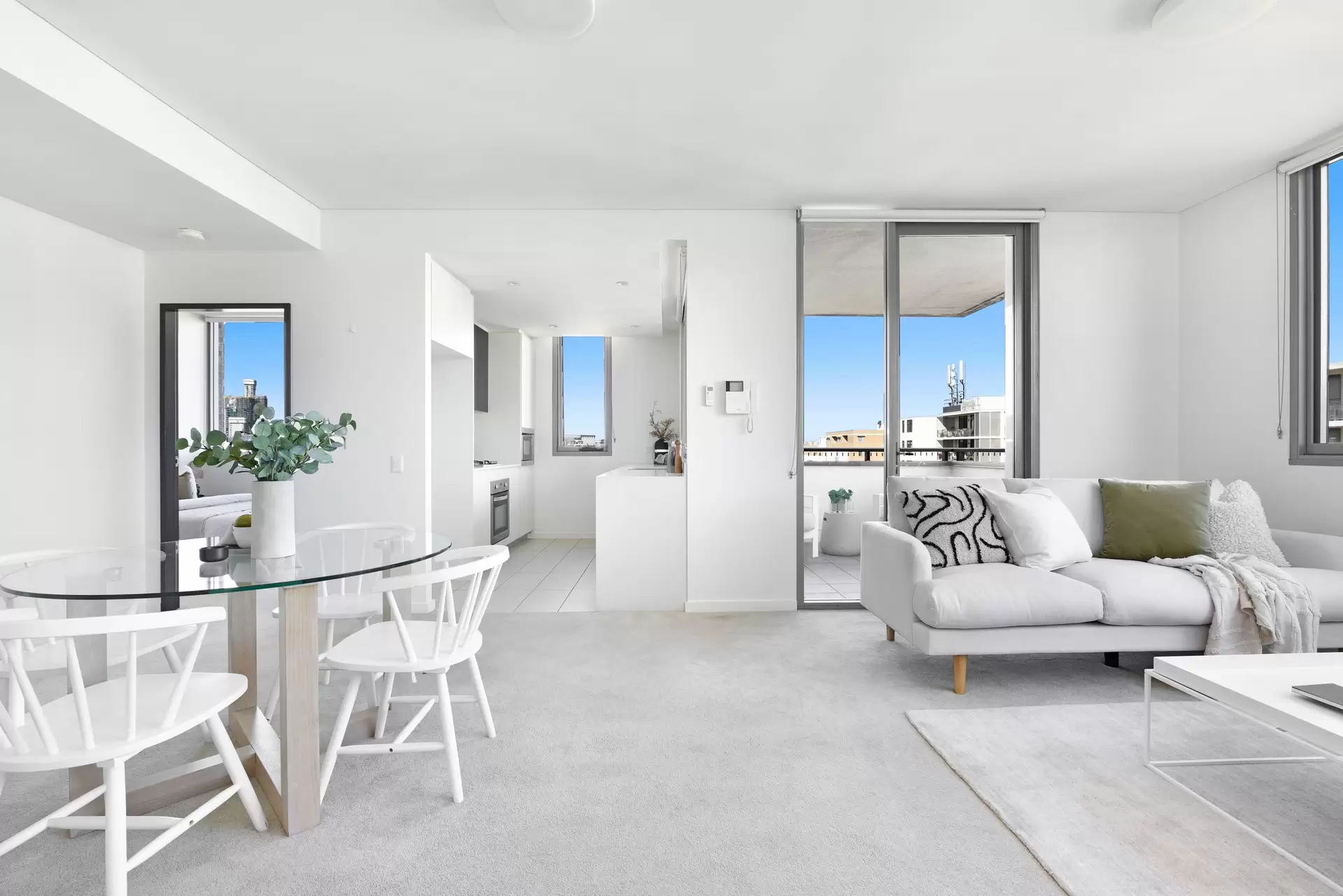 716/19 Baywater Drive, Wentworth Point Sold by Chidiac Realty - image 1
