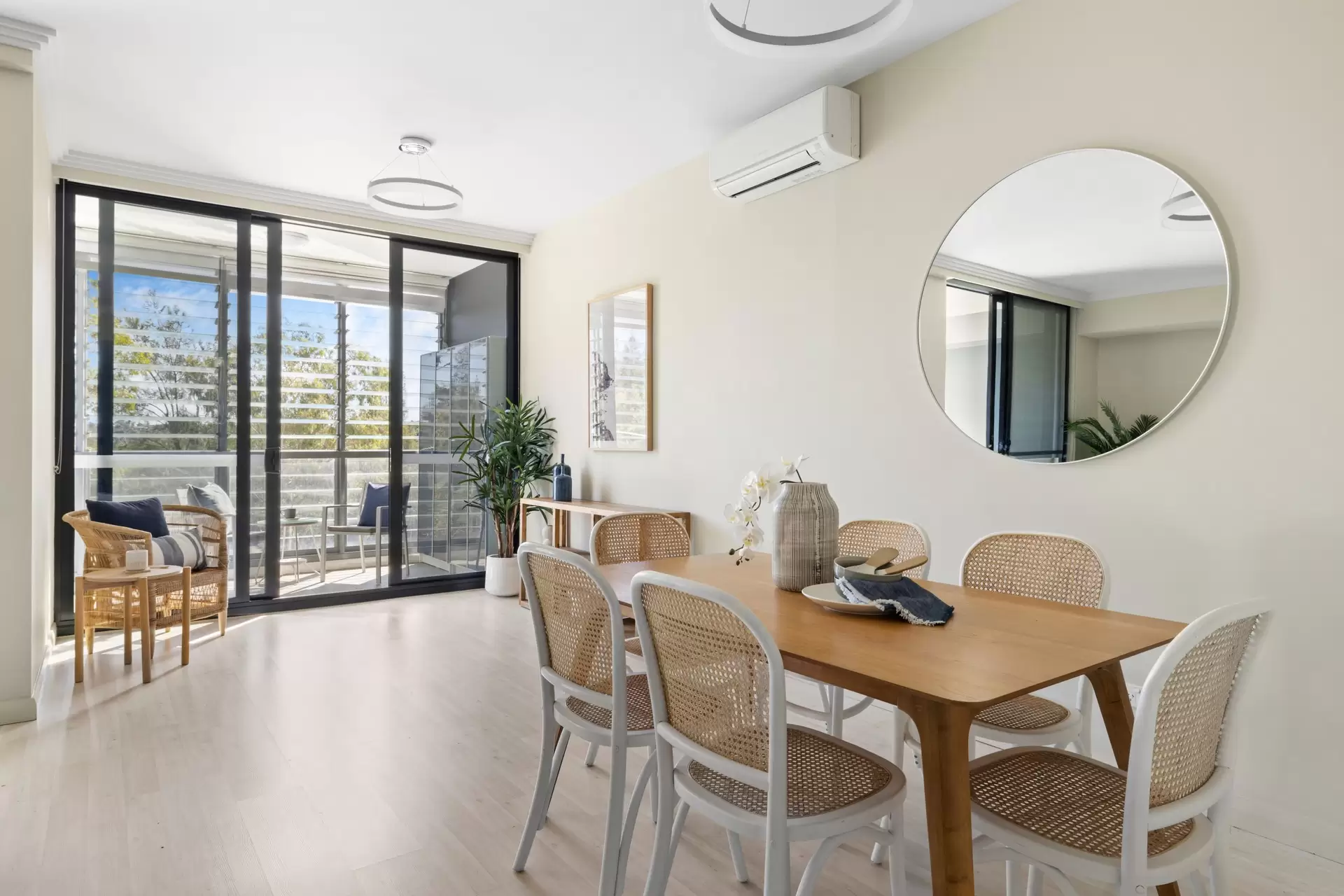 404/47 Hill Road, Wentworth Point Sold by Chidiac Realty - image 1