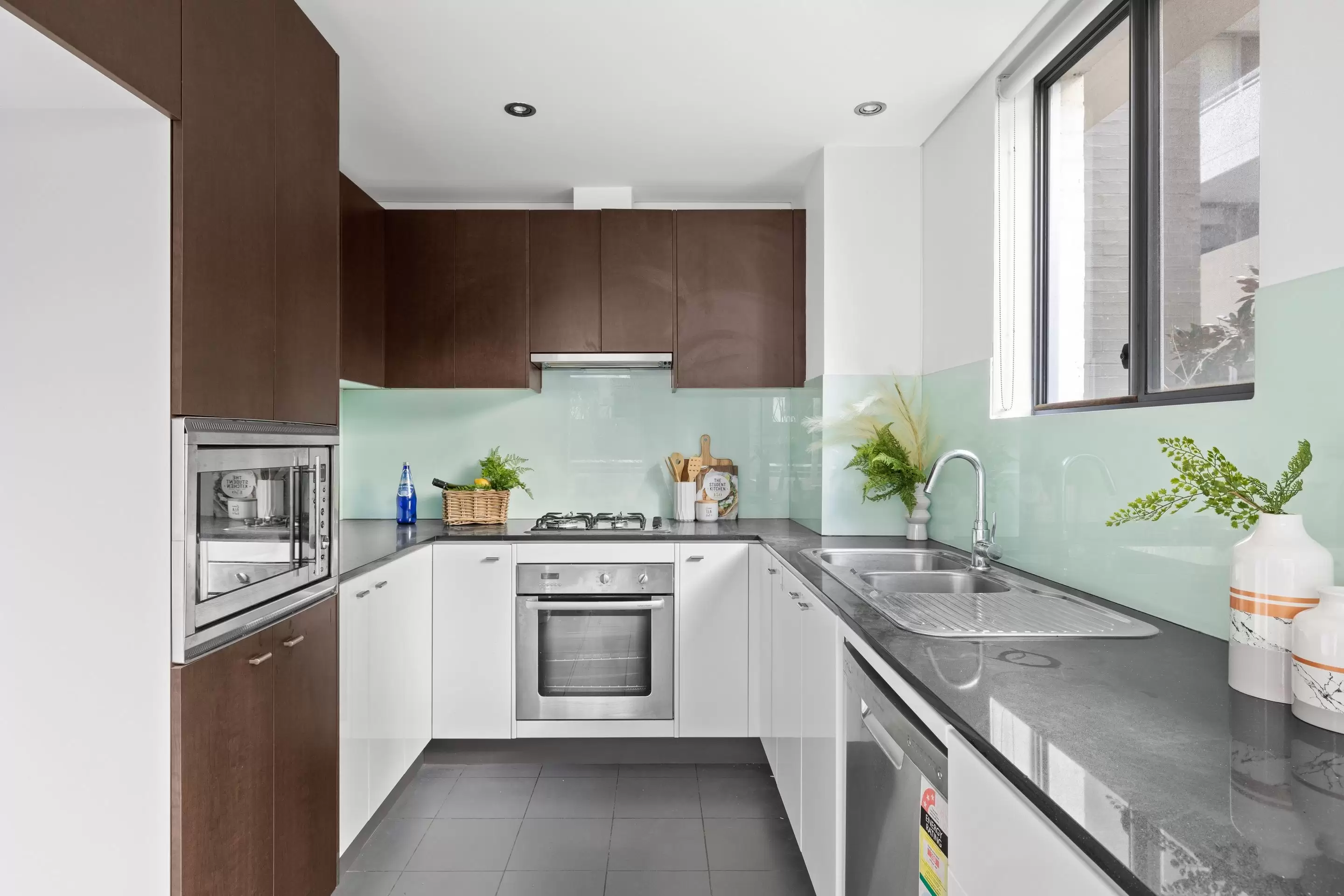 111/3 Stromboli Strait, Wentworth Point Sold by Chidiac Realty - image 5