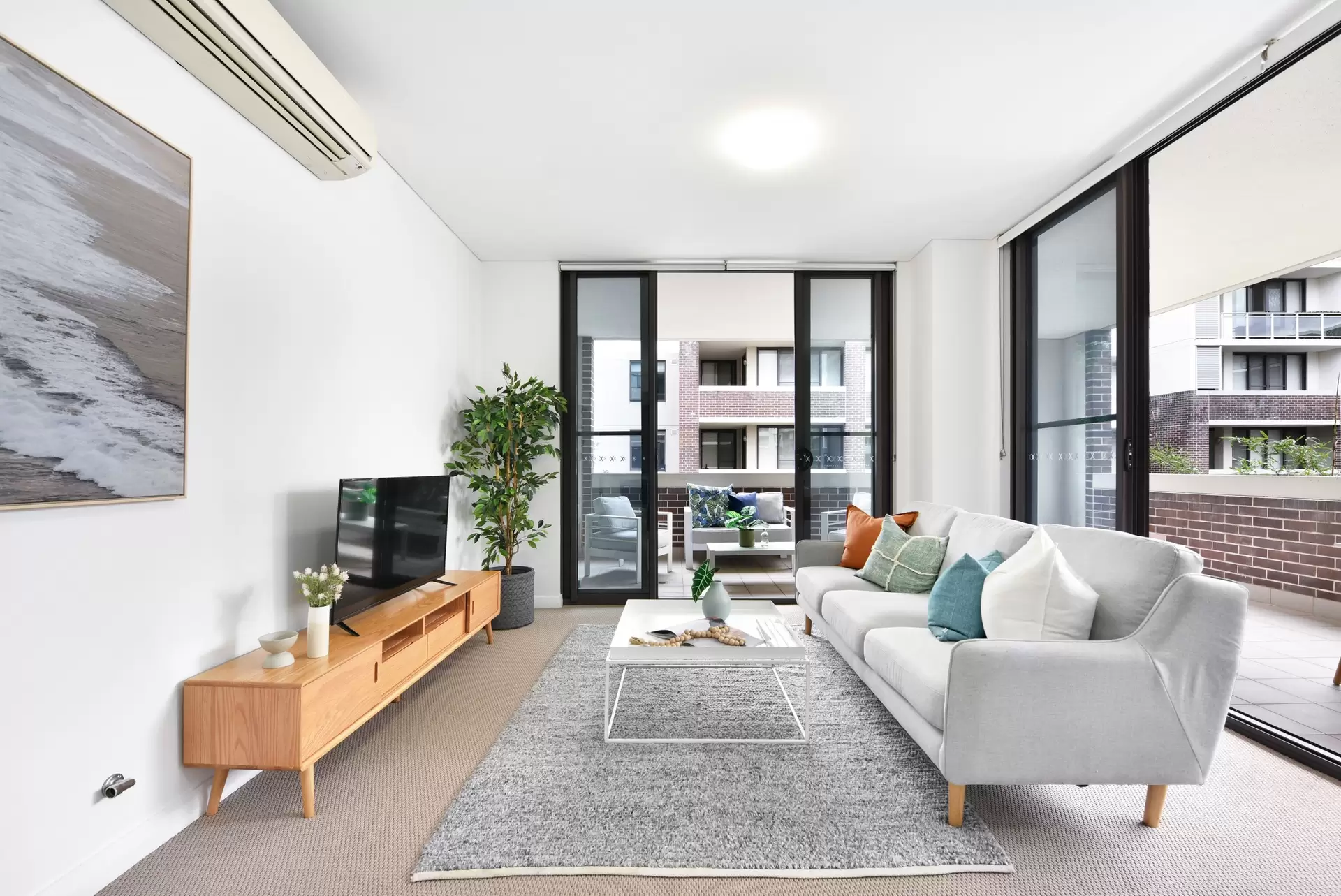 311/27 Hill Road, Wentworth Point Sold by Chidiac Realty - image 1