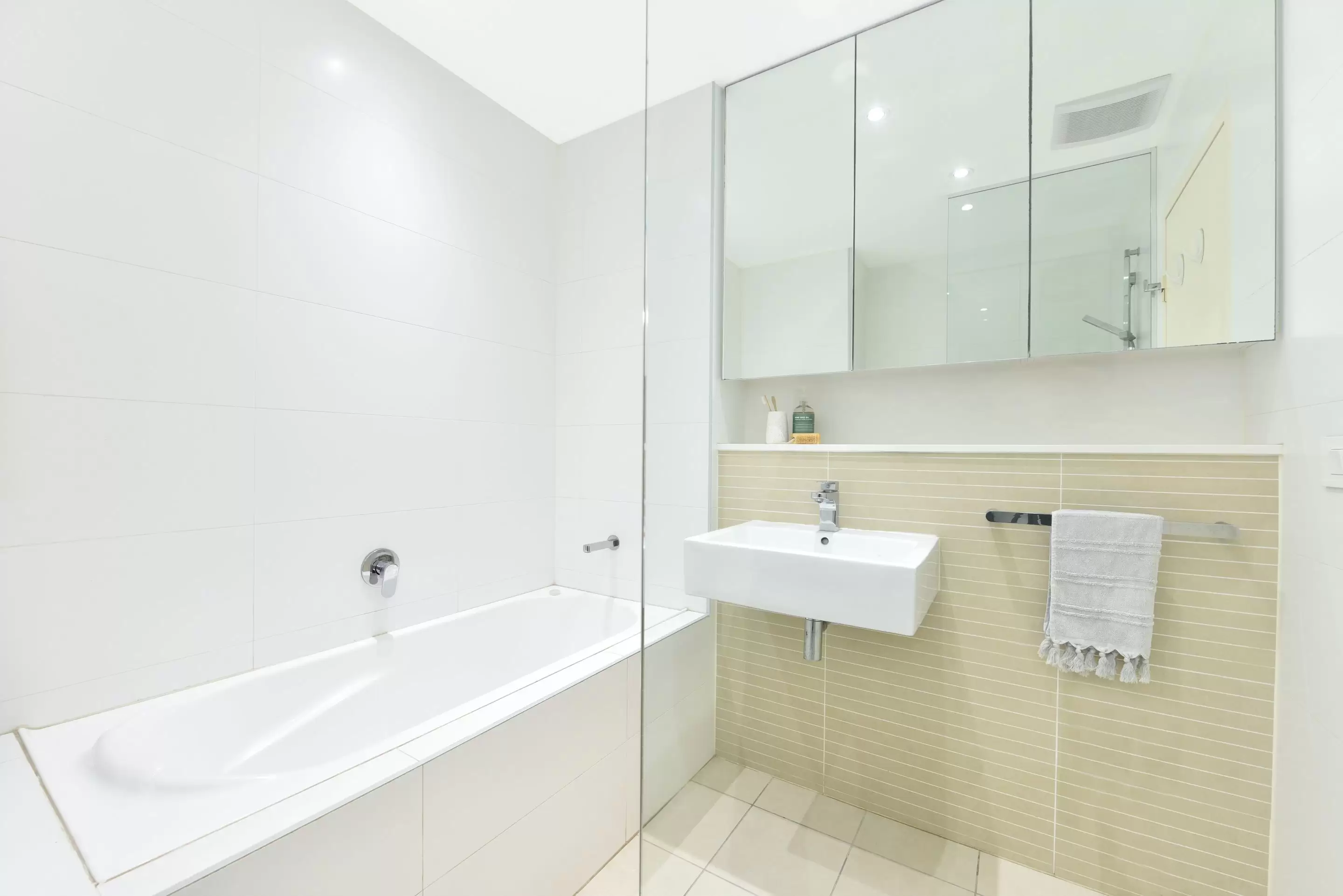 311/27 Hill Road, Wentworth Point Sold by Chidiac Realty - image 7