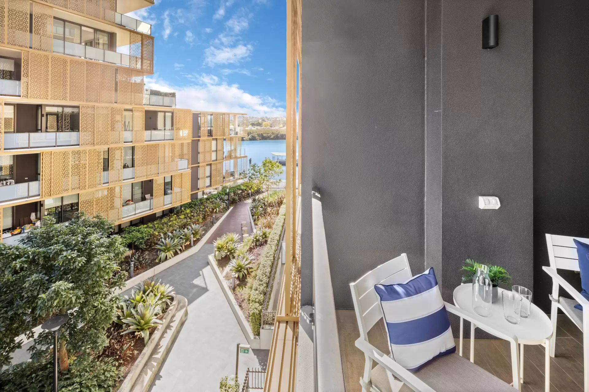 523/1C Burroway Road, Wentworth Point Sold by Chidiac Realty - image 1