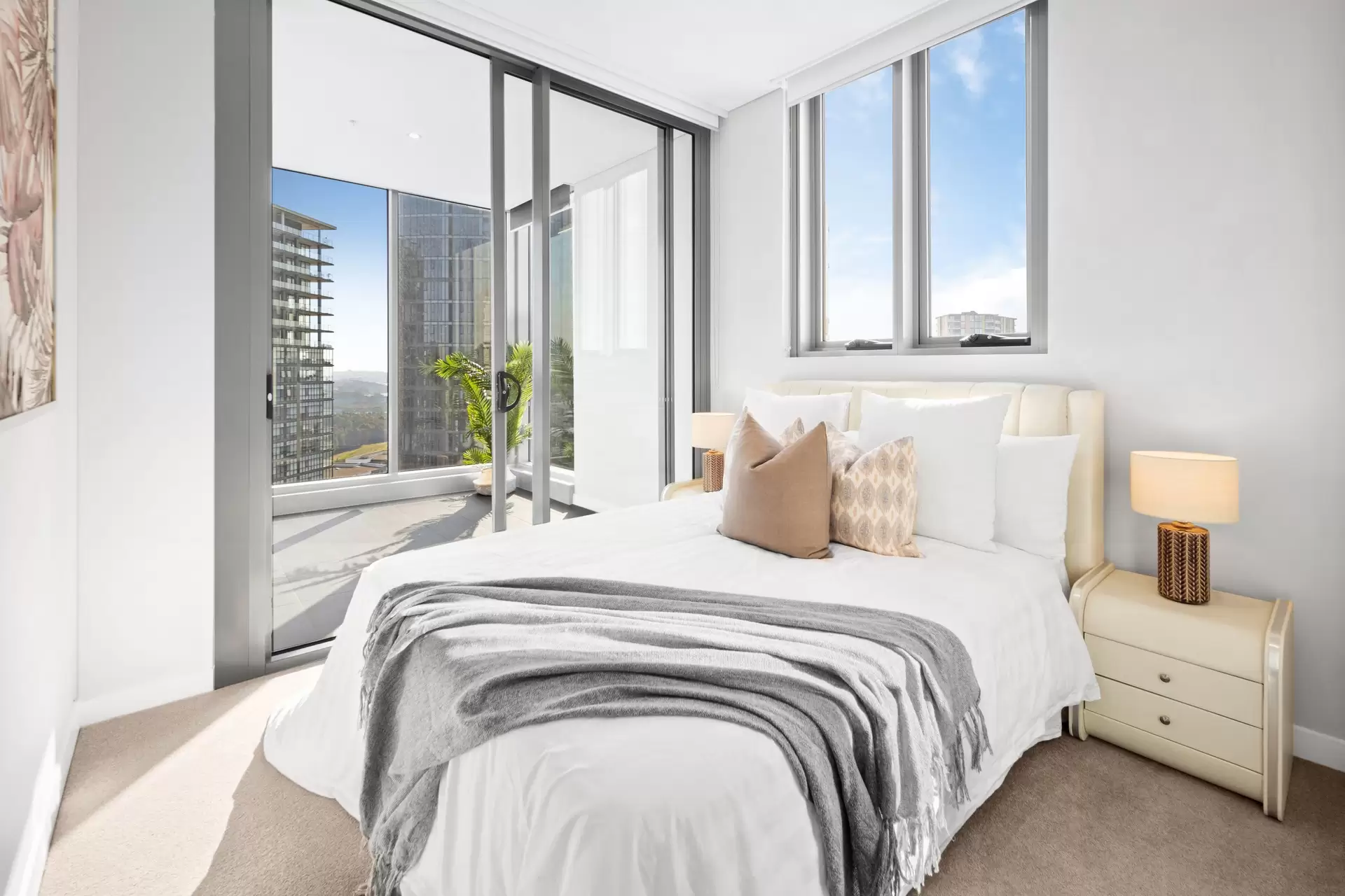 2015/18 Footbridge Boulevard, Wentworth Point Sold by Chidiac Realty - image 1
