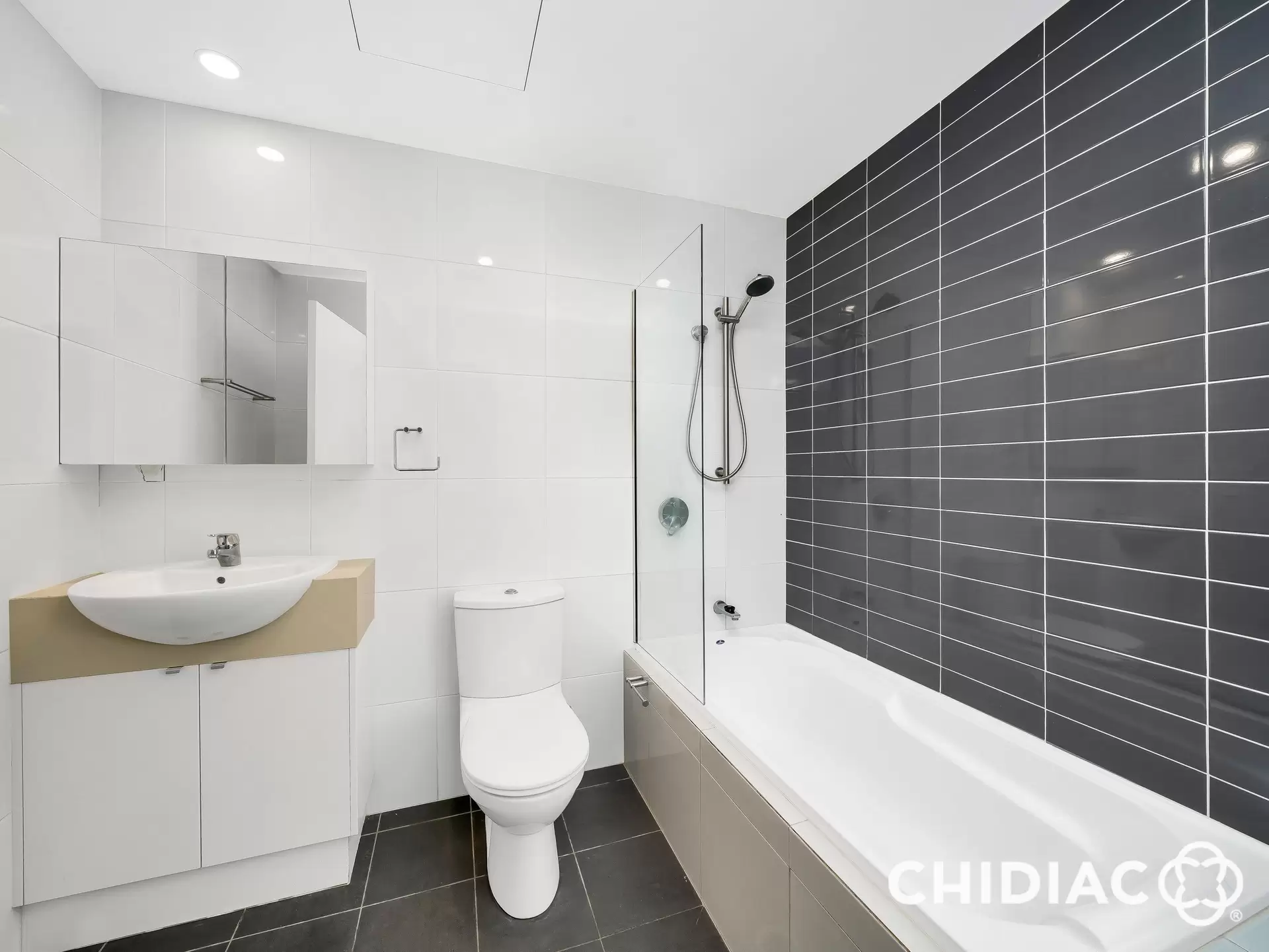212/18 Marine Parade, Wentworth Point Leased by Chidiac Realty - image 1