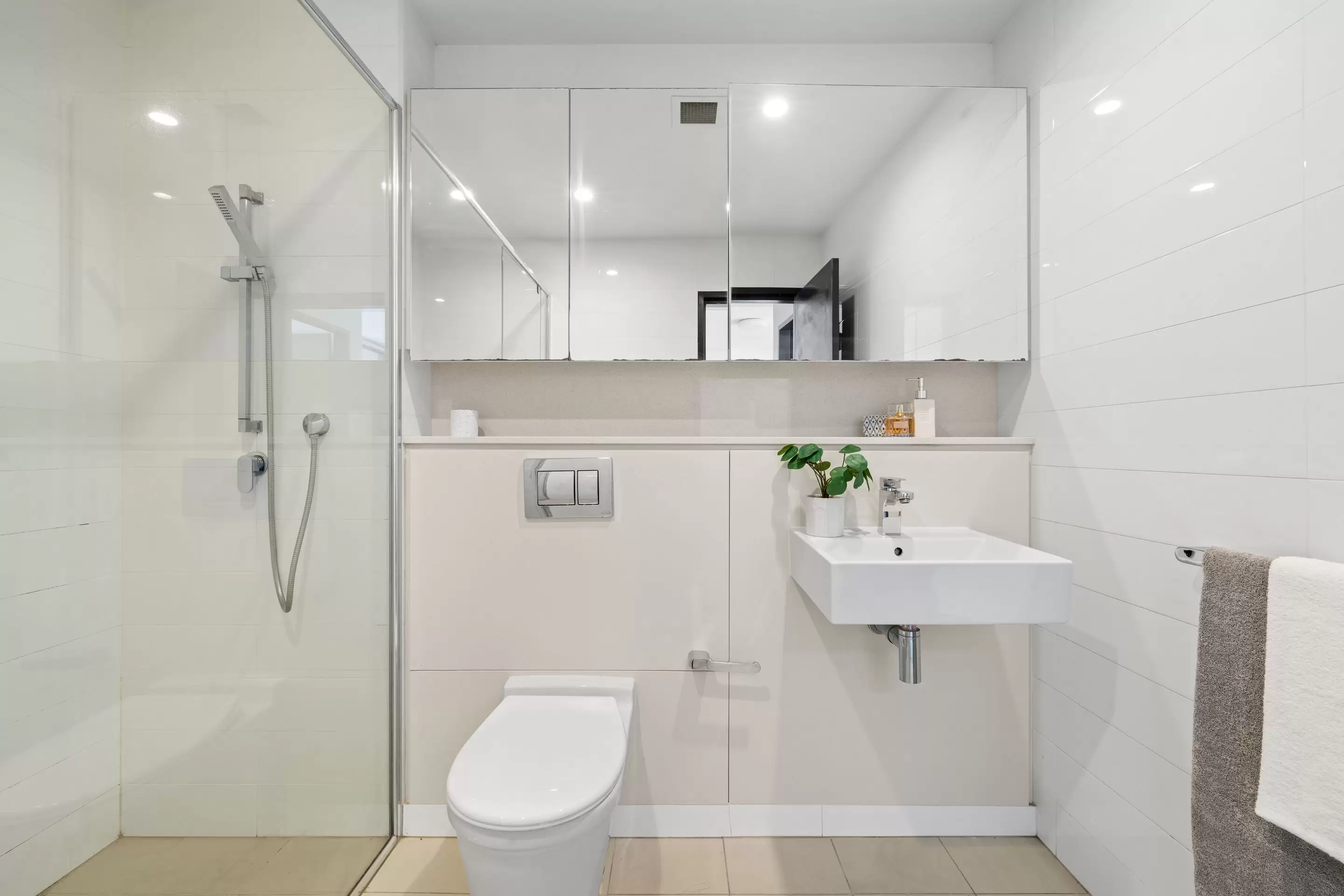 408/16 Savona Drive, Wentworth Point Sold by Chidiac Realty - image 9