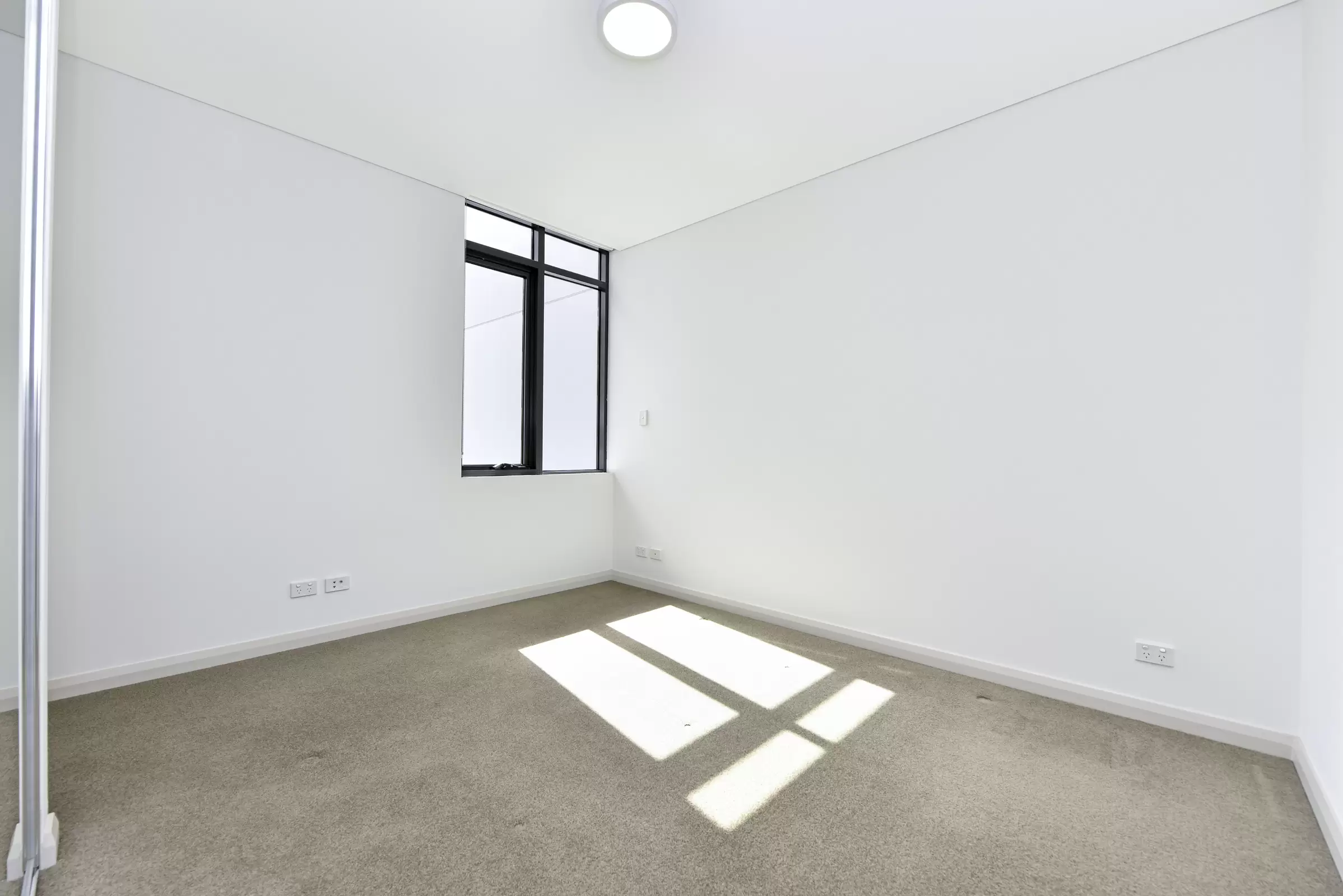 708/57 Hill Road, Wentworth Point Leased by Chidiac Realty - image 5