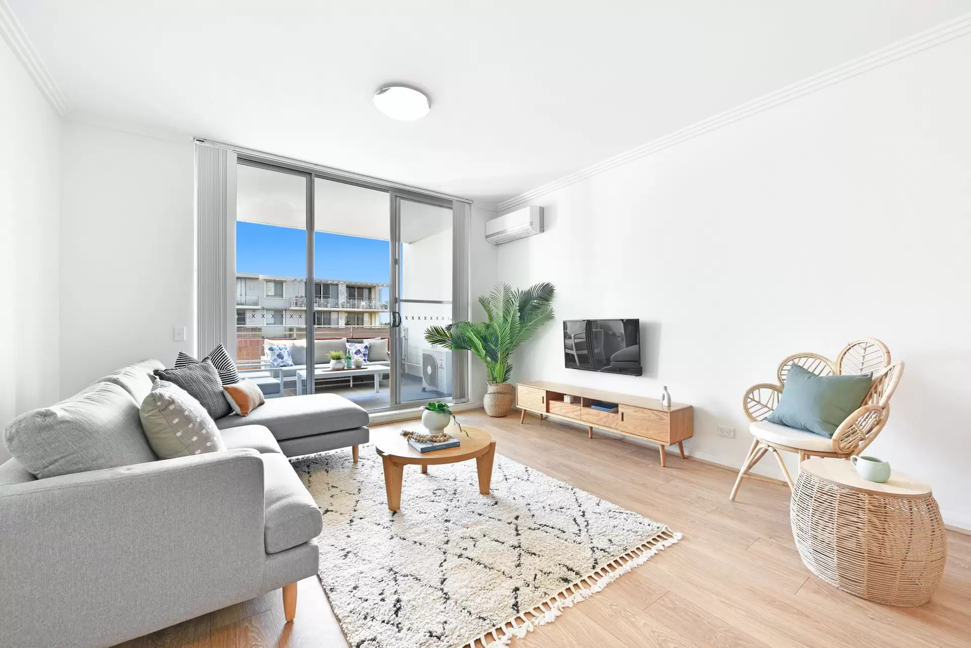 710/21 Hill Road, Wentworth Point Sold by Chidiac Realty - image 1