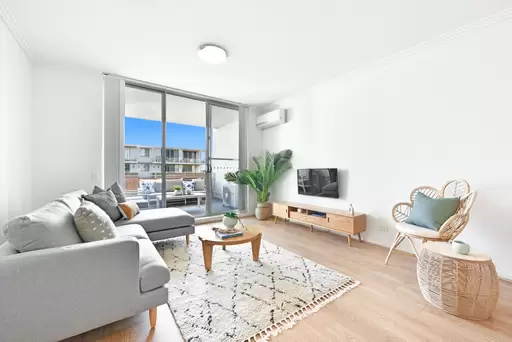 710/21 Hill Road, Wentworth Point Sold by Chidiac Realty