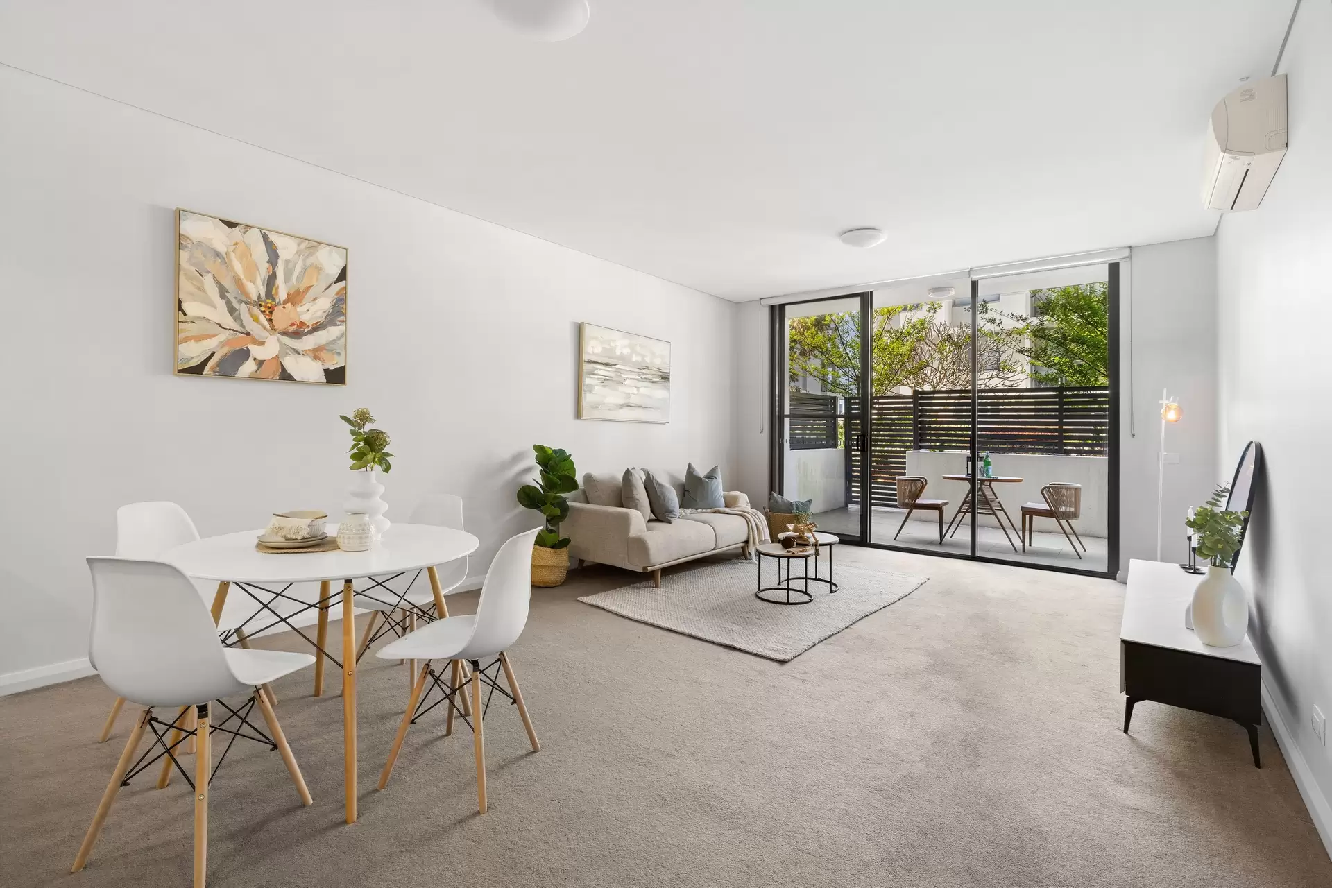 205/8 Marine Parade, Wentworth Point Sold by Chidiac Realty - image 1