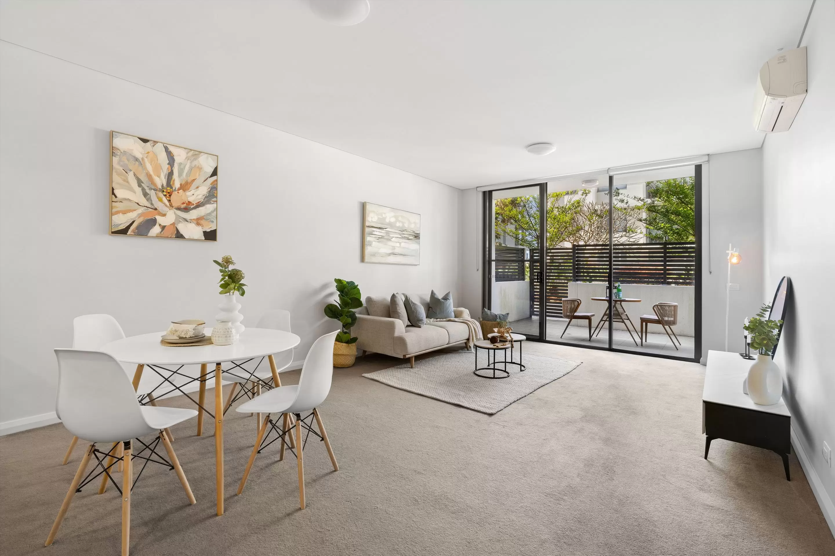 205/8 Marine Parade, Wentworth Point Sold by Chidiac Realty - image 1