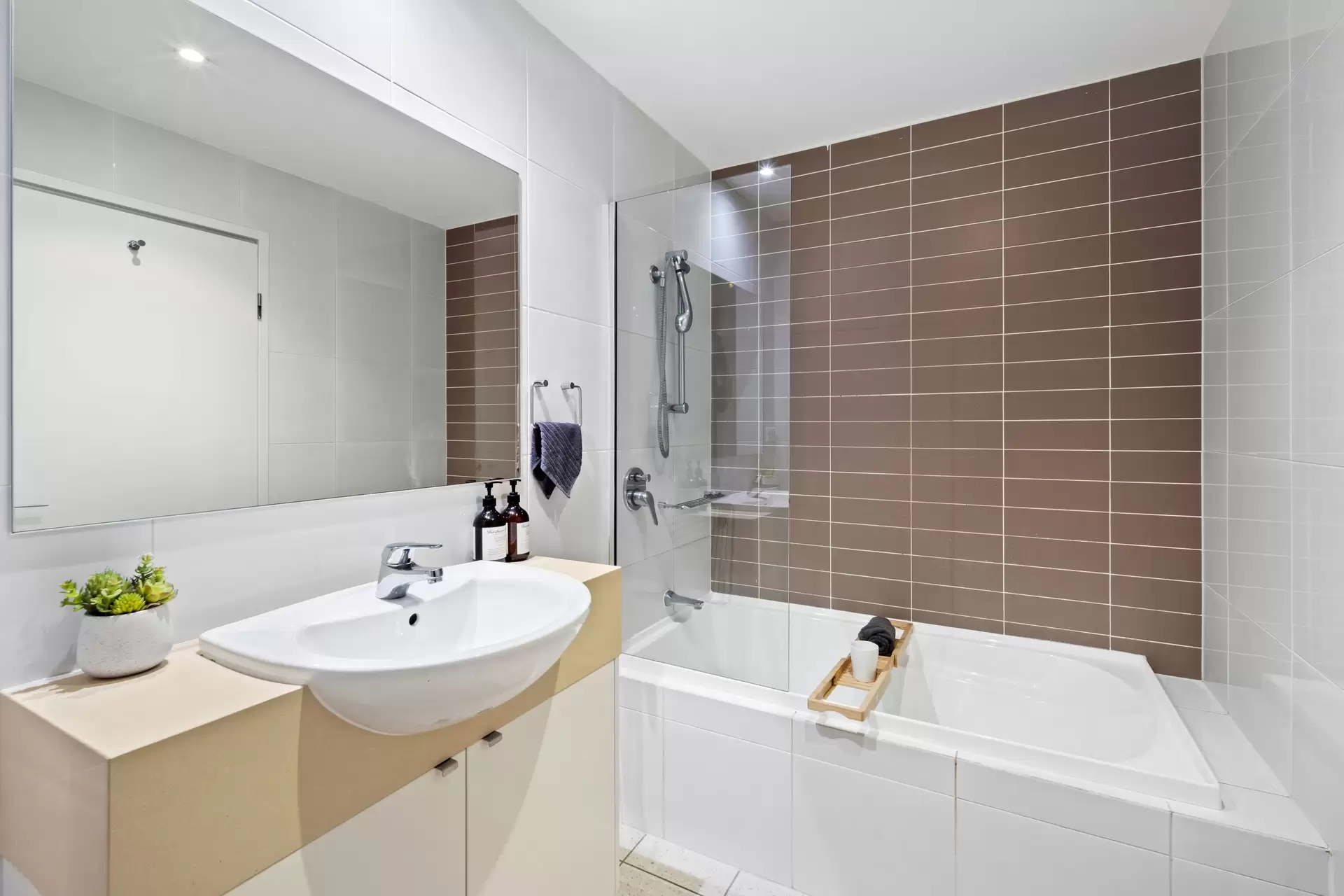 444/46 Baywater Drive, Wentworth Point Sold by Chidiac Realty - image 1