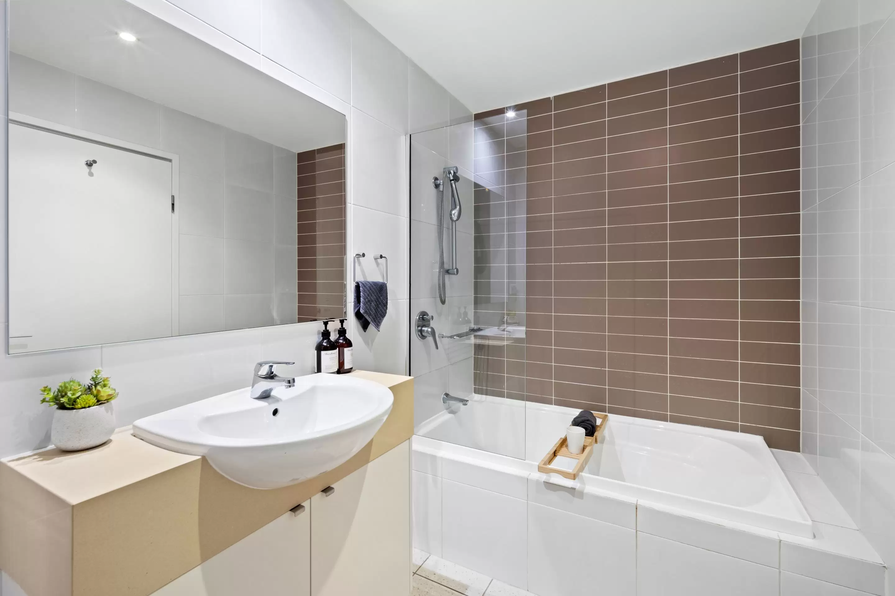 444/46 Baywater Drive, Wentworth Point Sold by Chidiac Realty - image 10