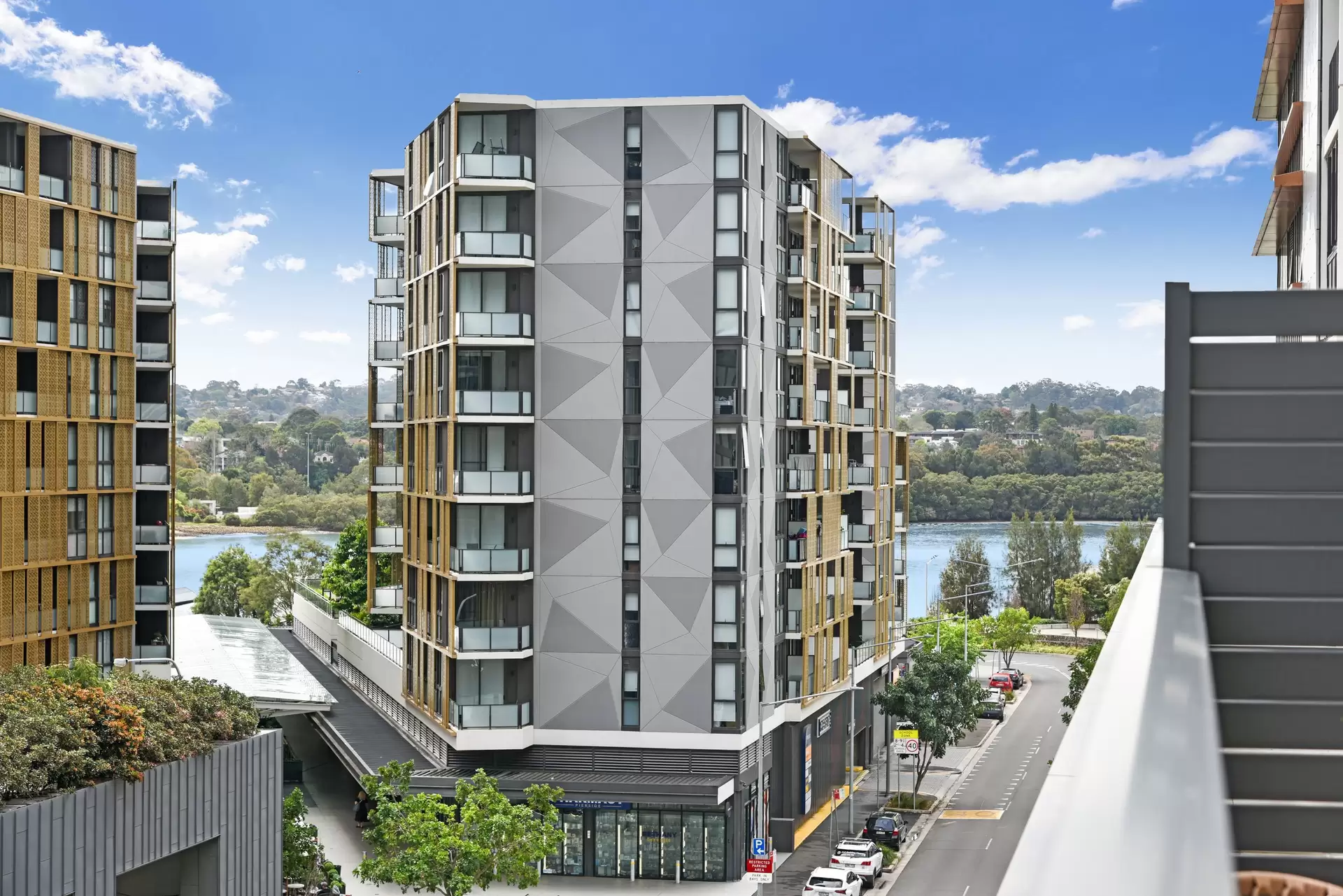 403/6 Waterways Street, Wentworth Point Sold by Chidiac Realty - image 1