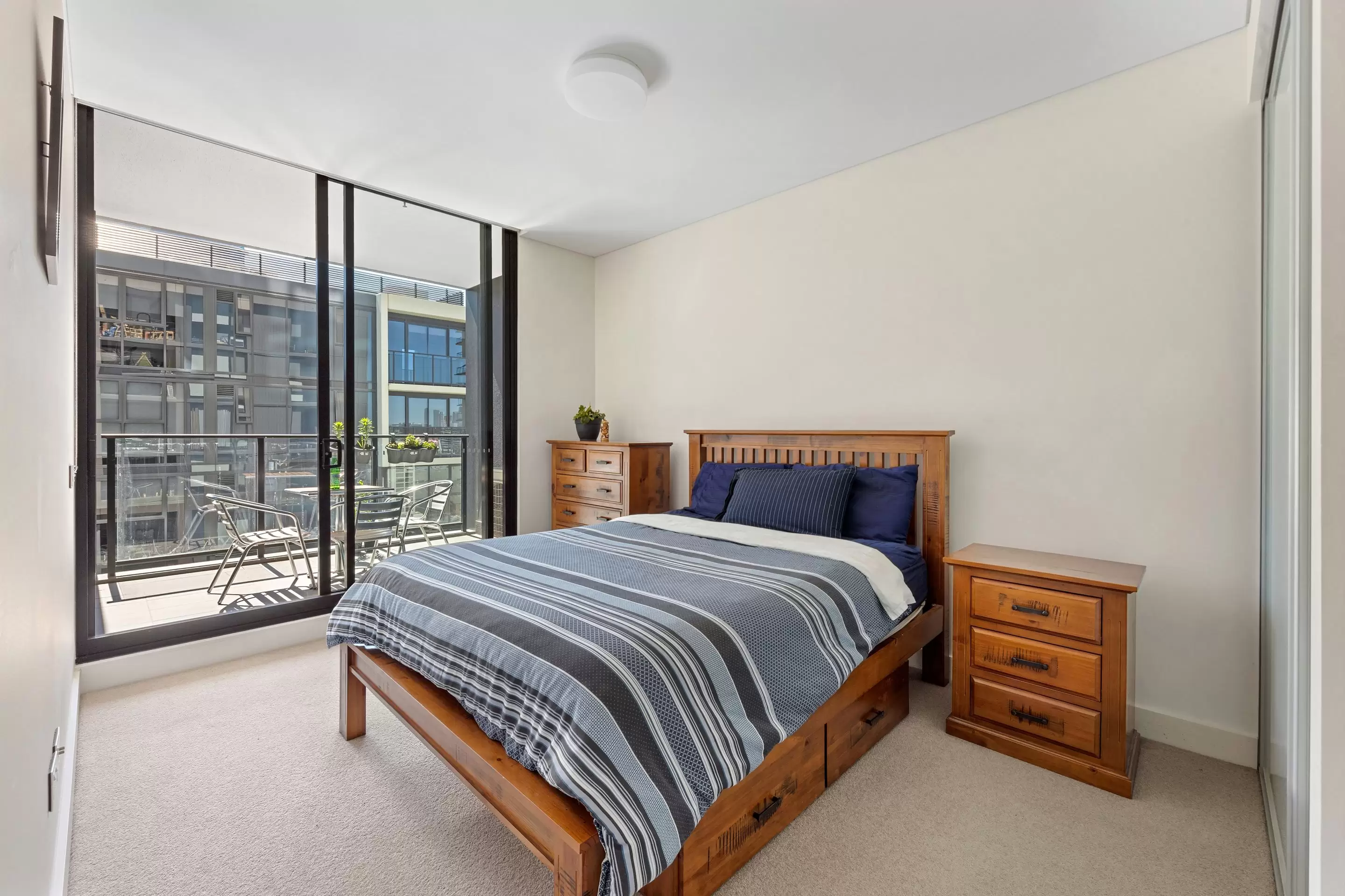 908/46 Savona Drive, Wentworth Point Sold by Chidiac Realty - image 8
