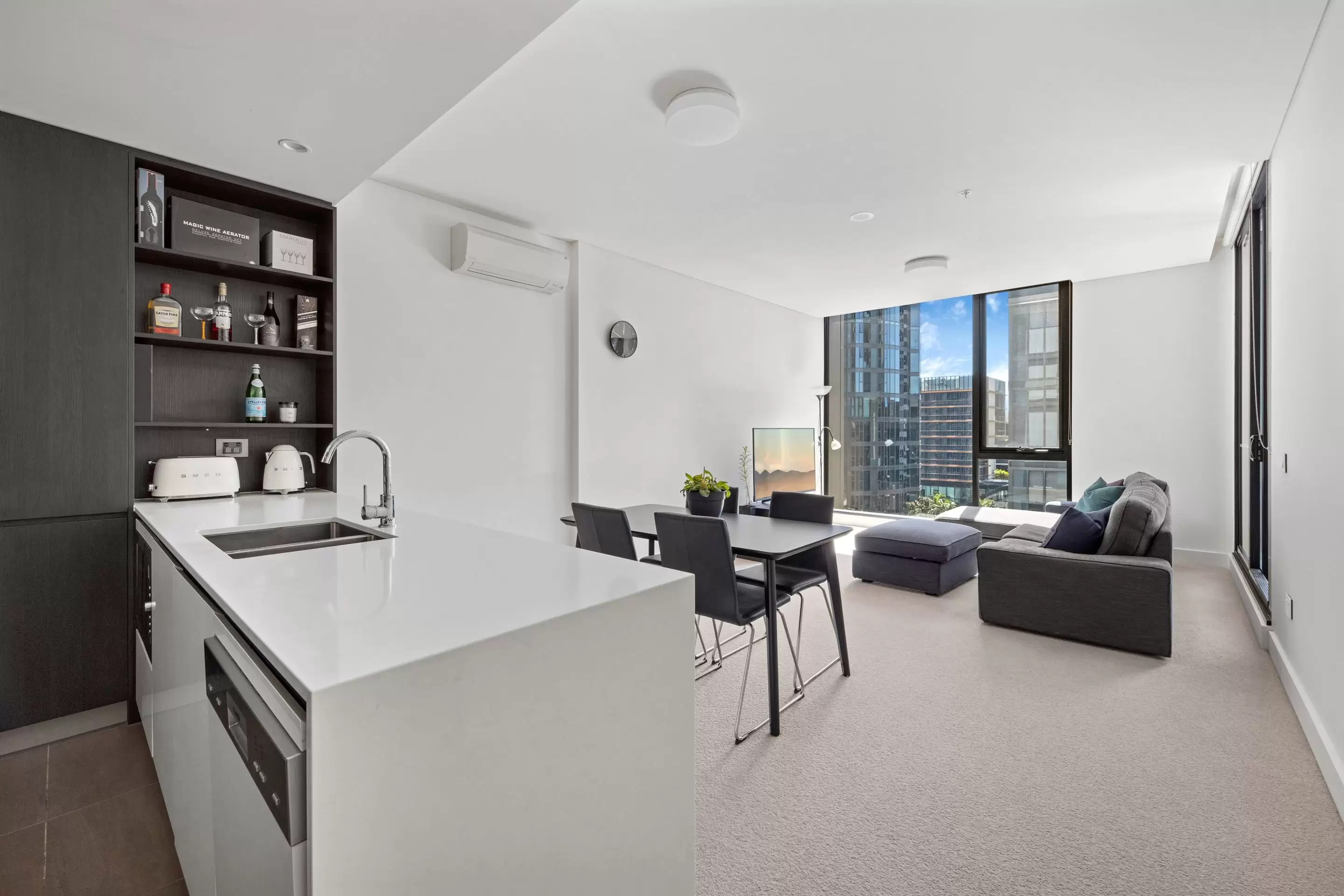 908/46 Savona Drive, Wentworth Point Sold by Chidiac Realty - image 1