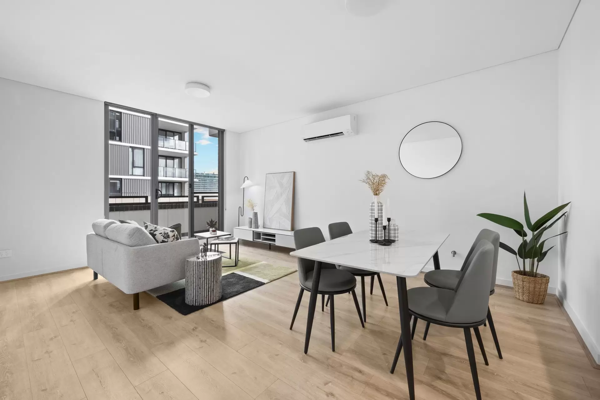 317/5 Verona Drive, Wentworth Point Sold by Chidiac Realty - image 1