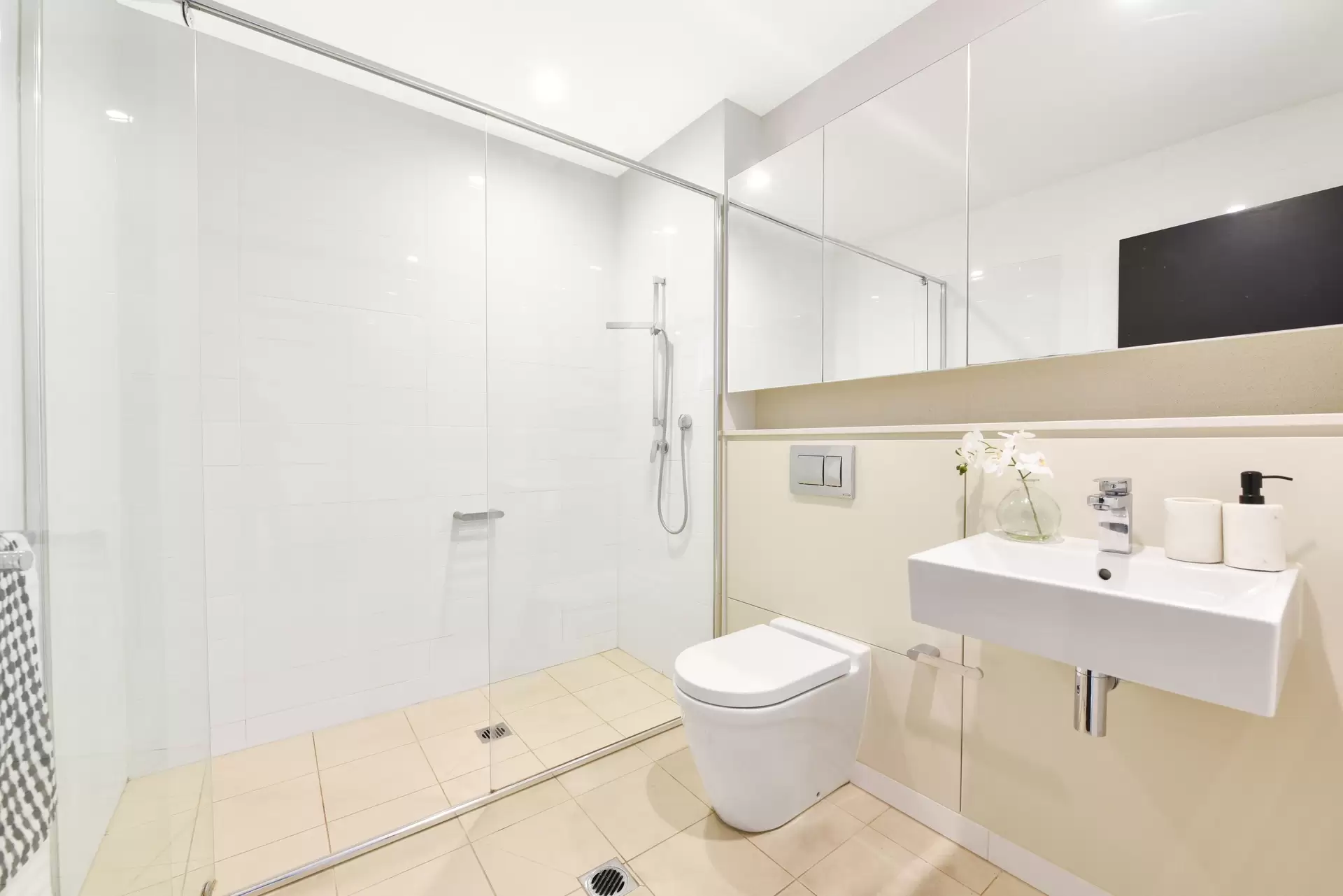 409/12 Nuvolari Place, Wentworth Point Sold by Chidiac Realty - image 1