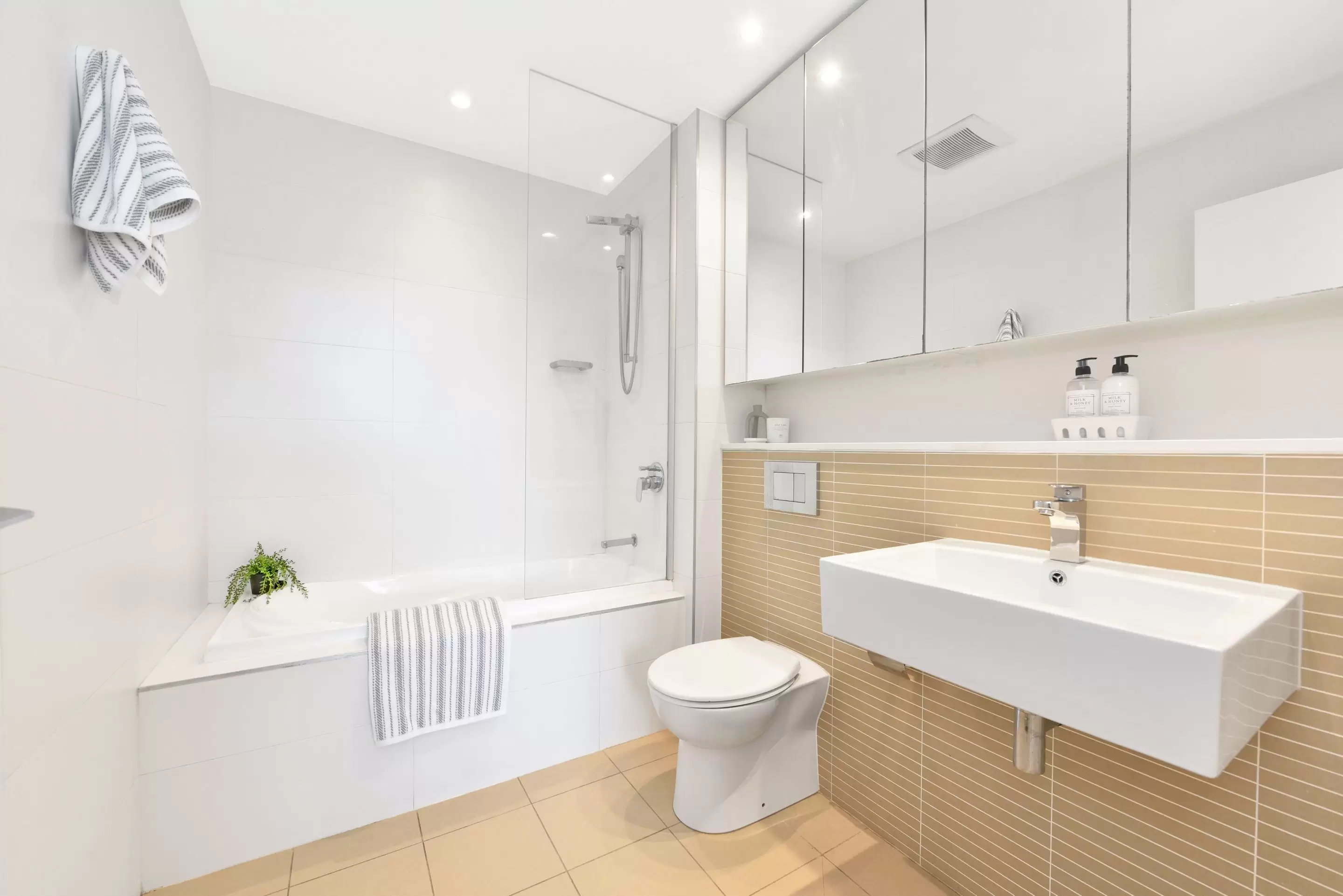 512/18 Corniche Drive, Wentworth Point Sold by Chidiac Realty - image 8