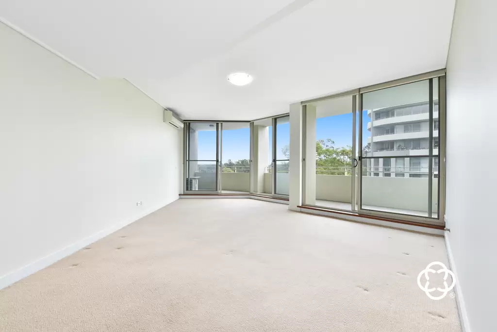 402/2 The Piazza, Wentworth Point Leased by Chidiac Realty