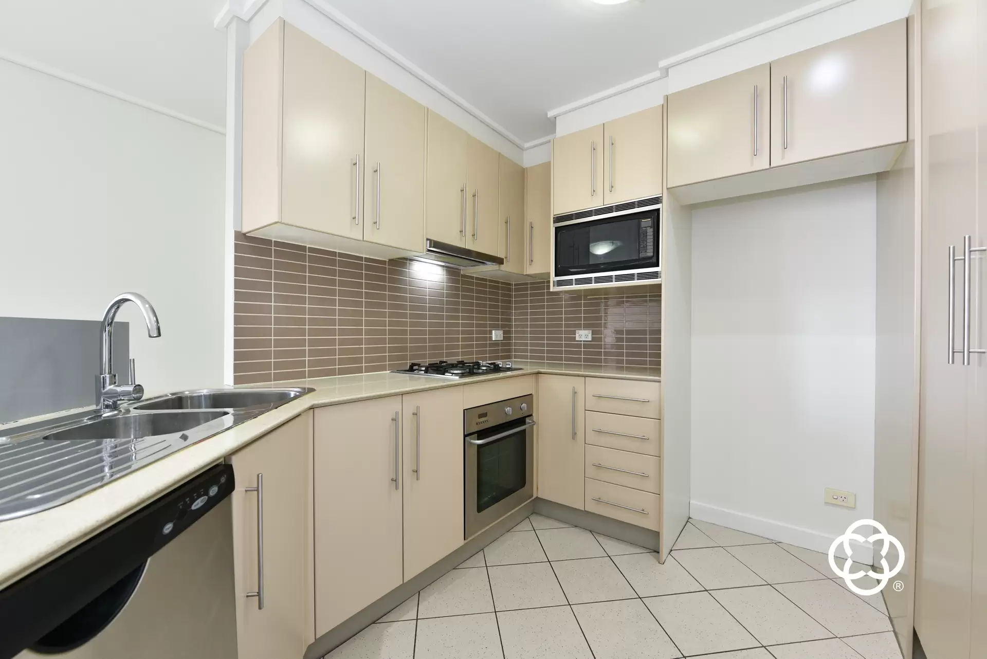 402/2 The Piazza, Wentworth Point Leased by Chidiac Realty - image 1