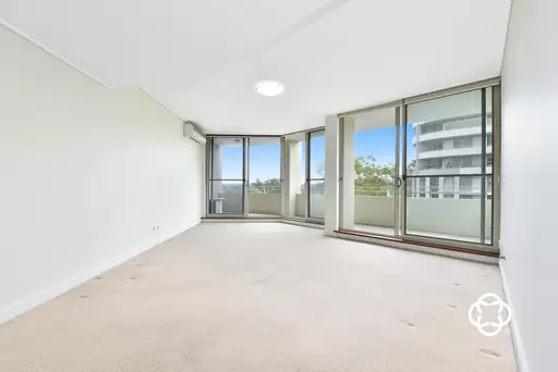 402/2 The Piazza, Wentworth Point Leased by Chidiac Realty
