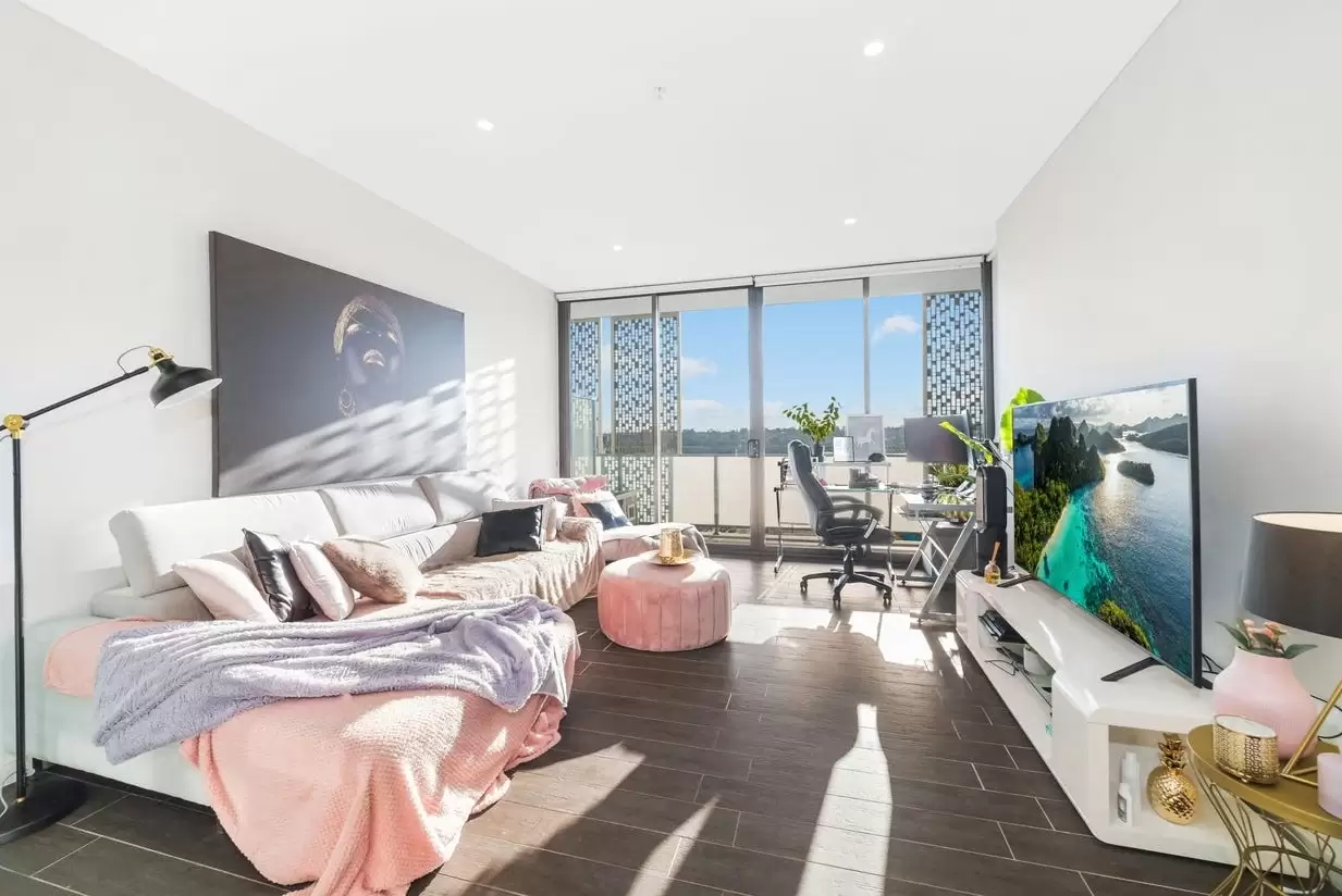 802/1A Burroway Road, Wentworth Point Sold by Chidiac Realty - image 2