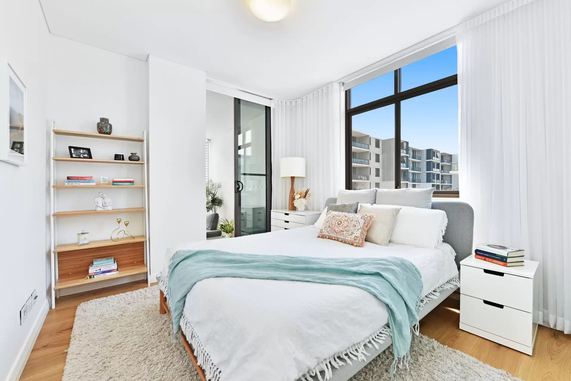 522/45 Amalfi Drive, Wentworth Point Sold by Chidiac Realty - image 1