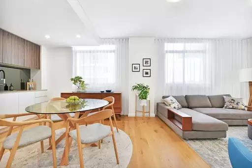 522/45 Amalfi Drive, Wentworth Point Sold by Chidiac Realty
