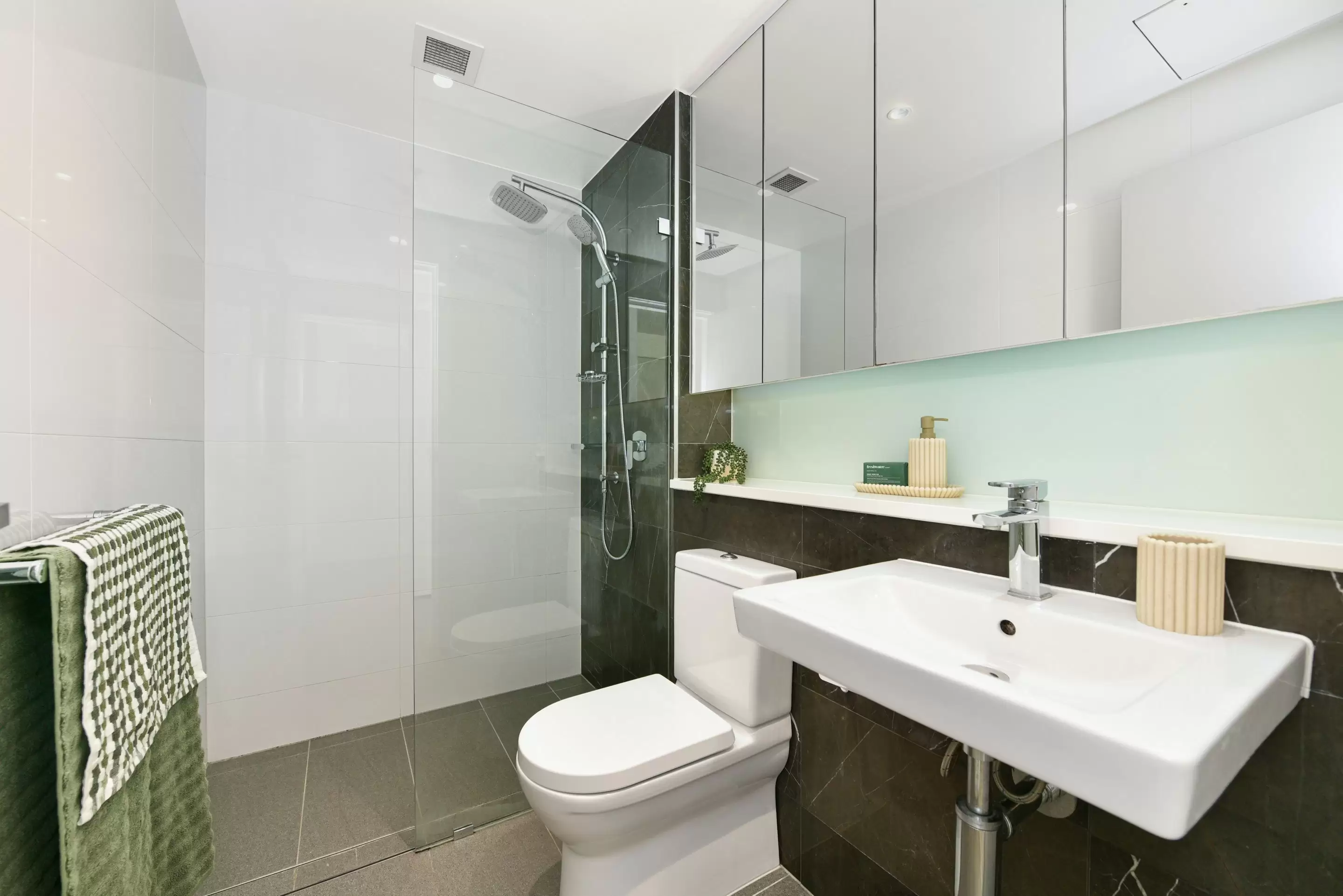 406/18 Footbridge Boulevard, Wentworth Point Sold by Chidiac Realty - image 7